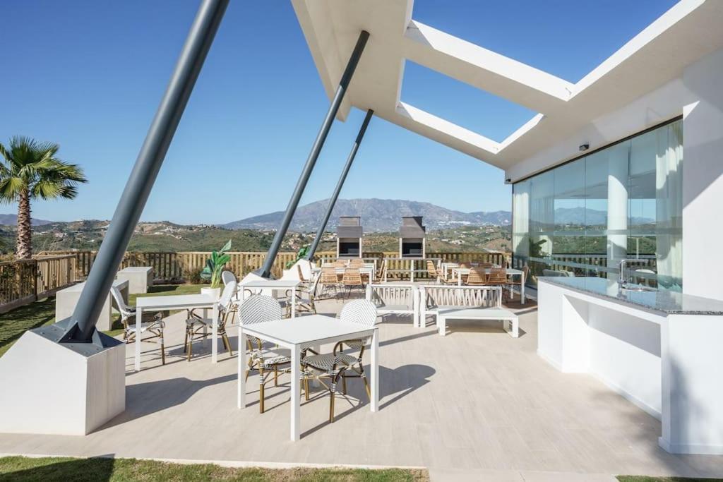 Stunning apt Padel&Gym by Costarentals - Ref 74