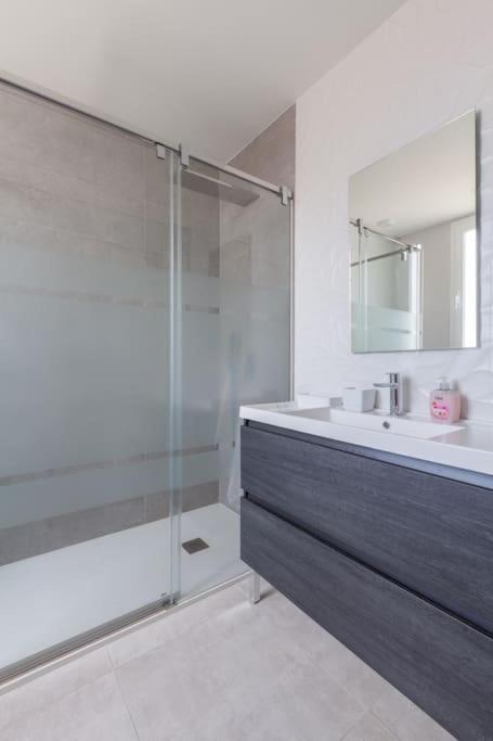Stunning apt Padel&Gym by Costarentals - Ref 74