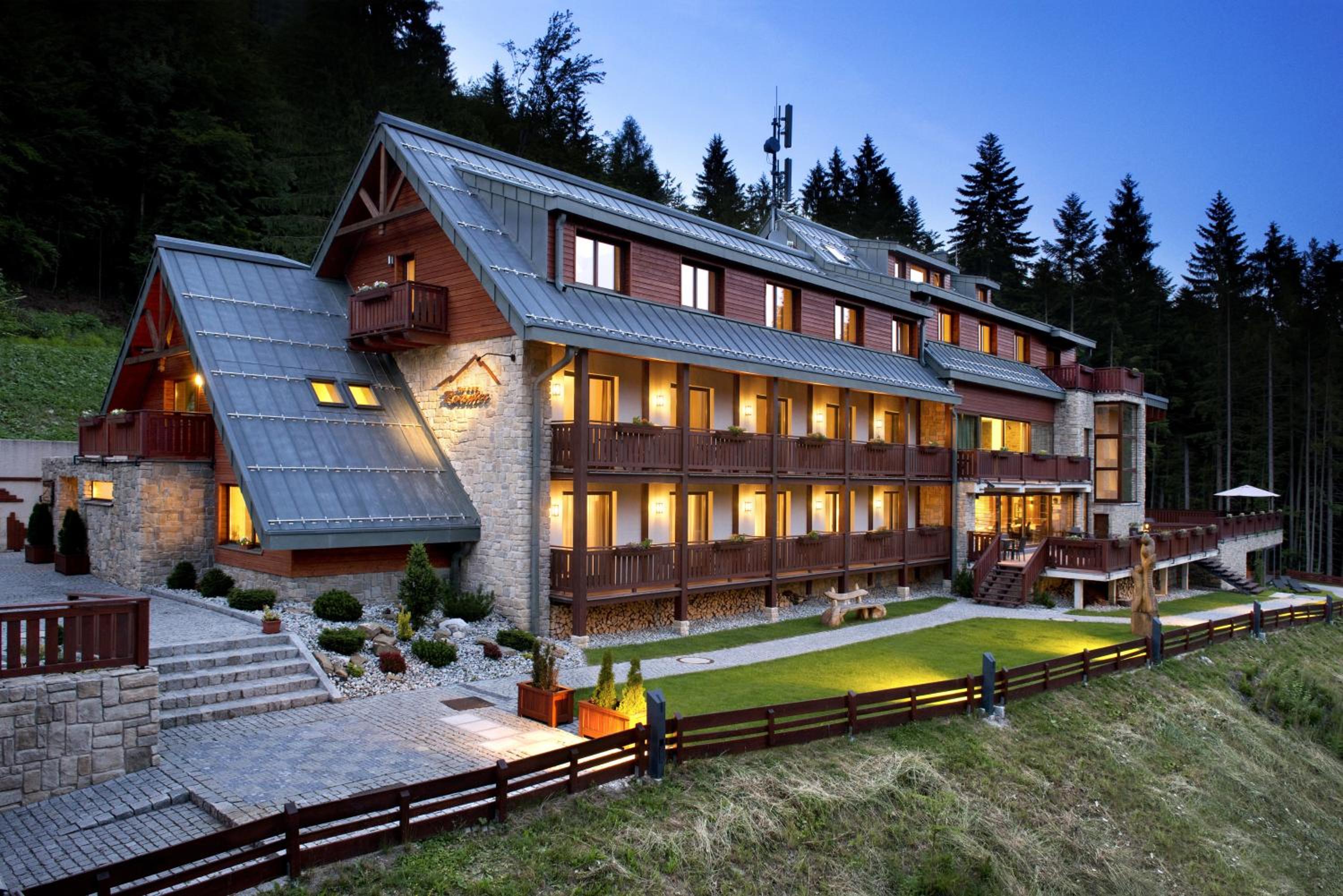 Hotel Rozsutec