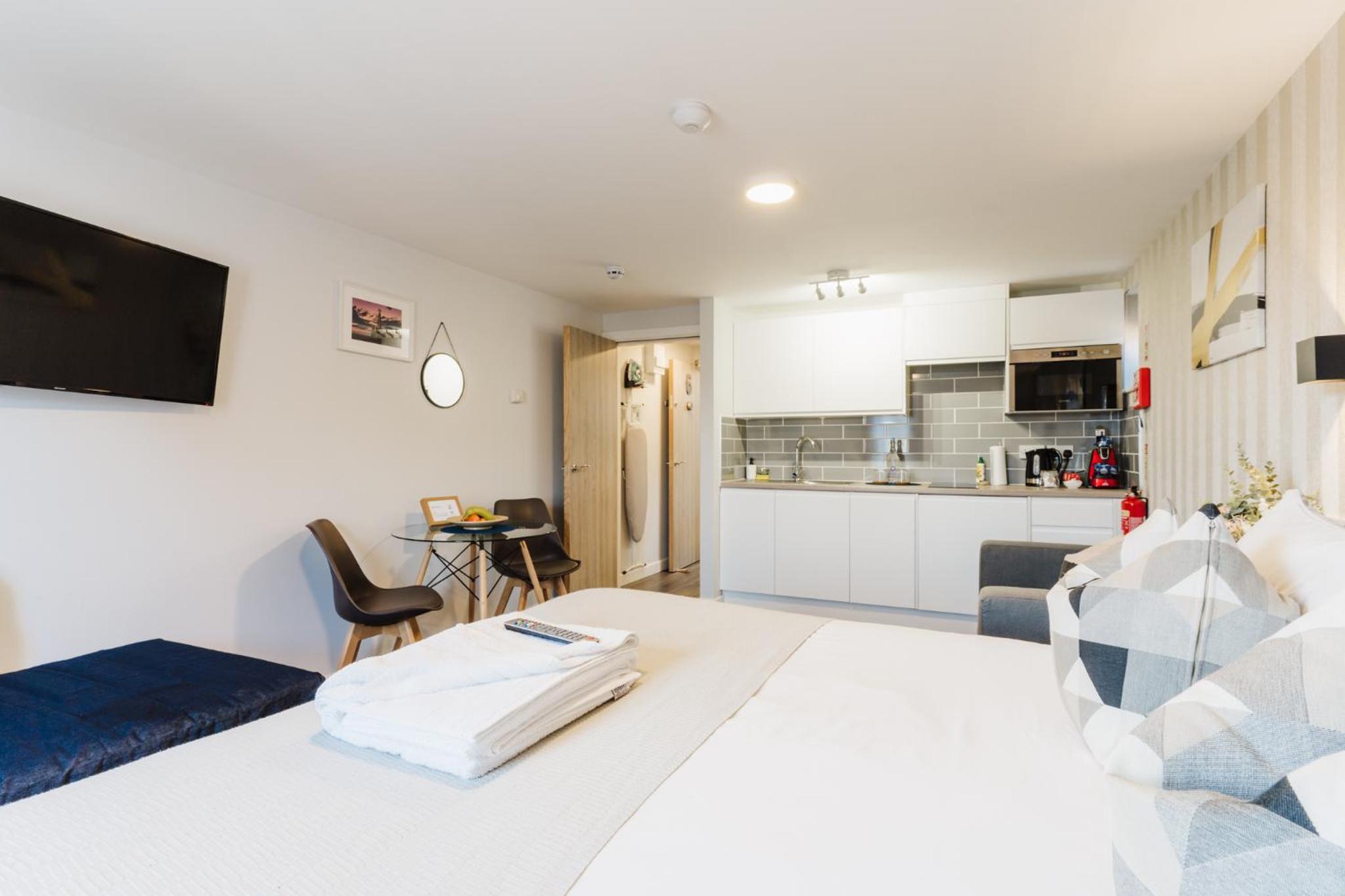 Lytham St Annes Vacations - Prime Suites Lytham - Property Image 8