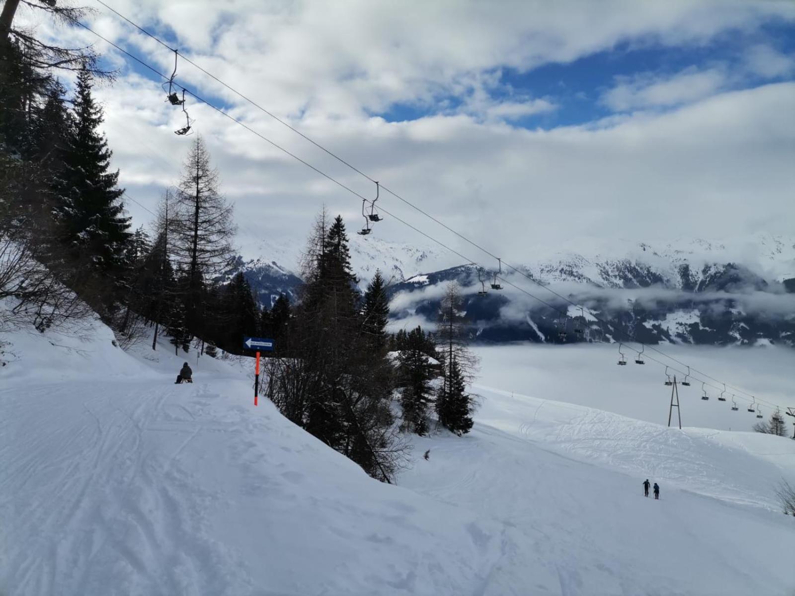 Photo 43