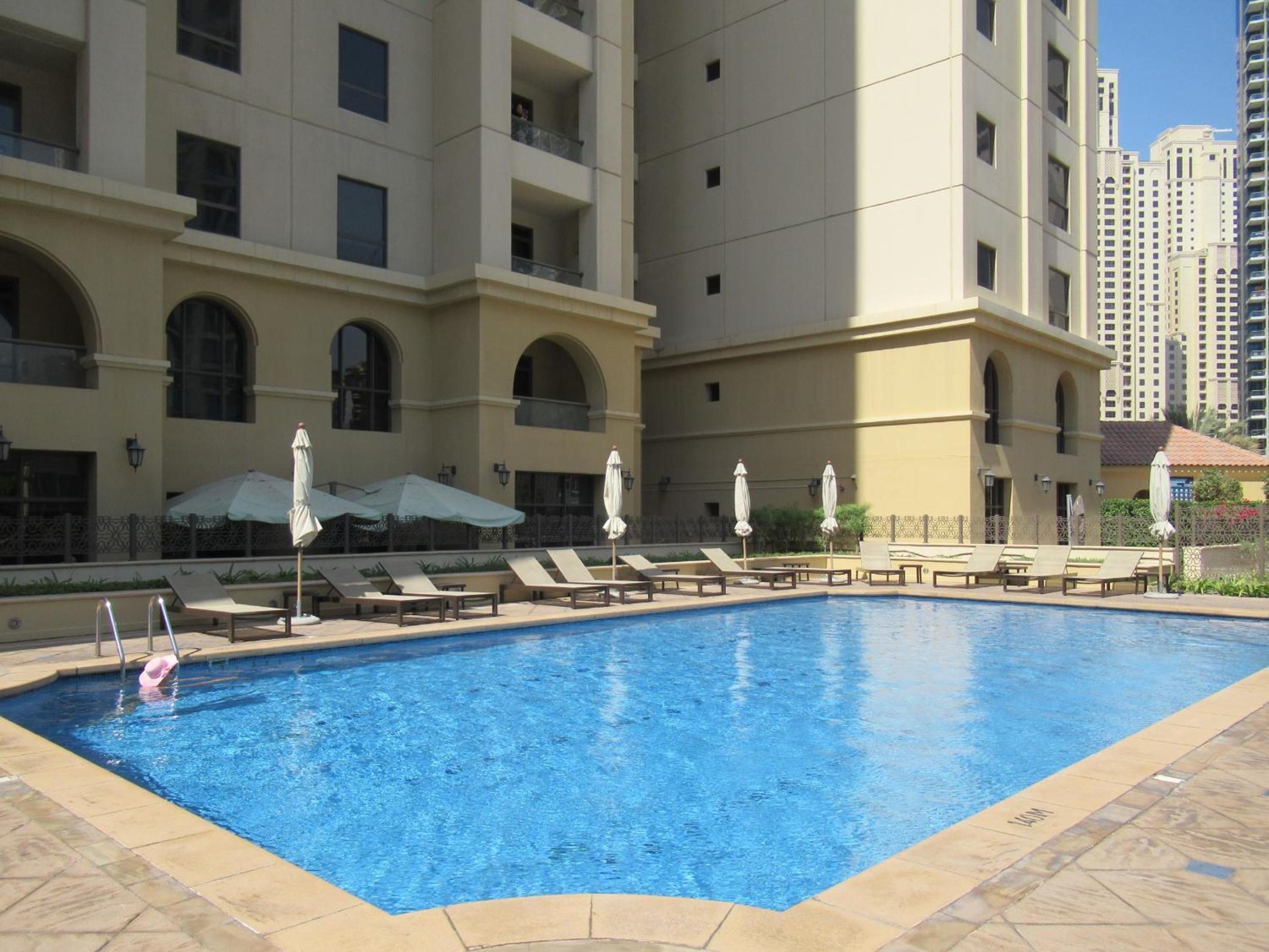 La Buena Vida Holiday Homes - Beach front very spacious, luxe and modern 3 bedroom with full kitchen in JBR , 3 min to the JBR beach Dubai Marina and Tram 