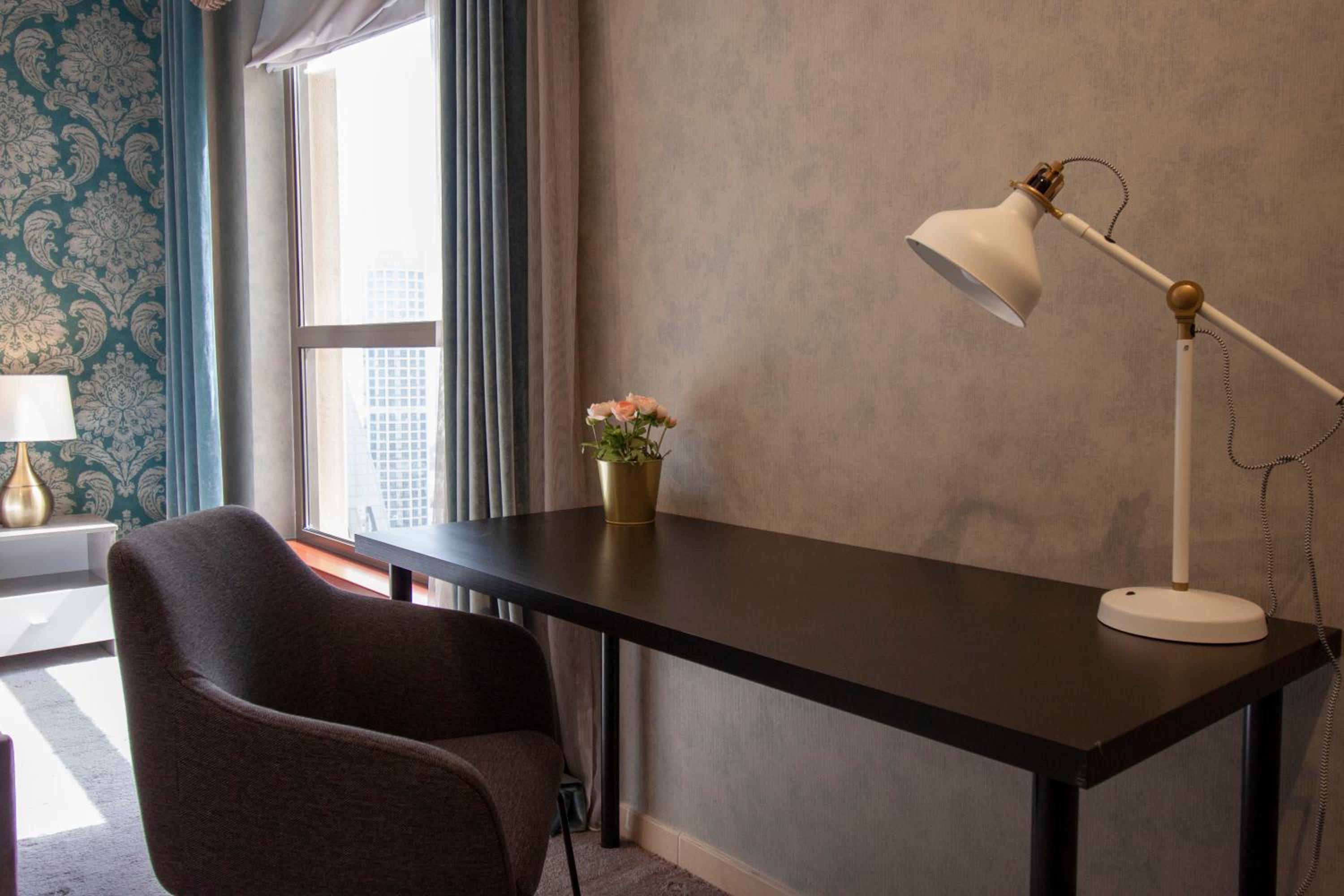 La Buena Vida Holiday Homes - Beach front very spacious, luxe and modern 3 bedroom with full kitchen in JBR , 3 min to the JBR beach Dubai Marina and Tram 