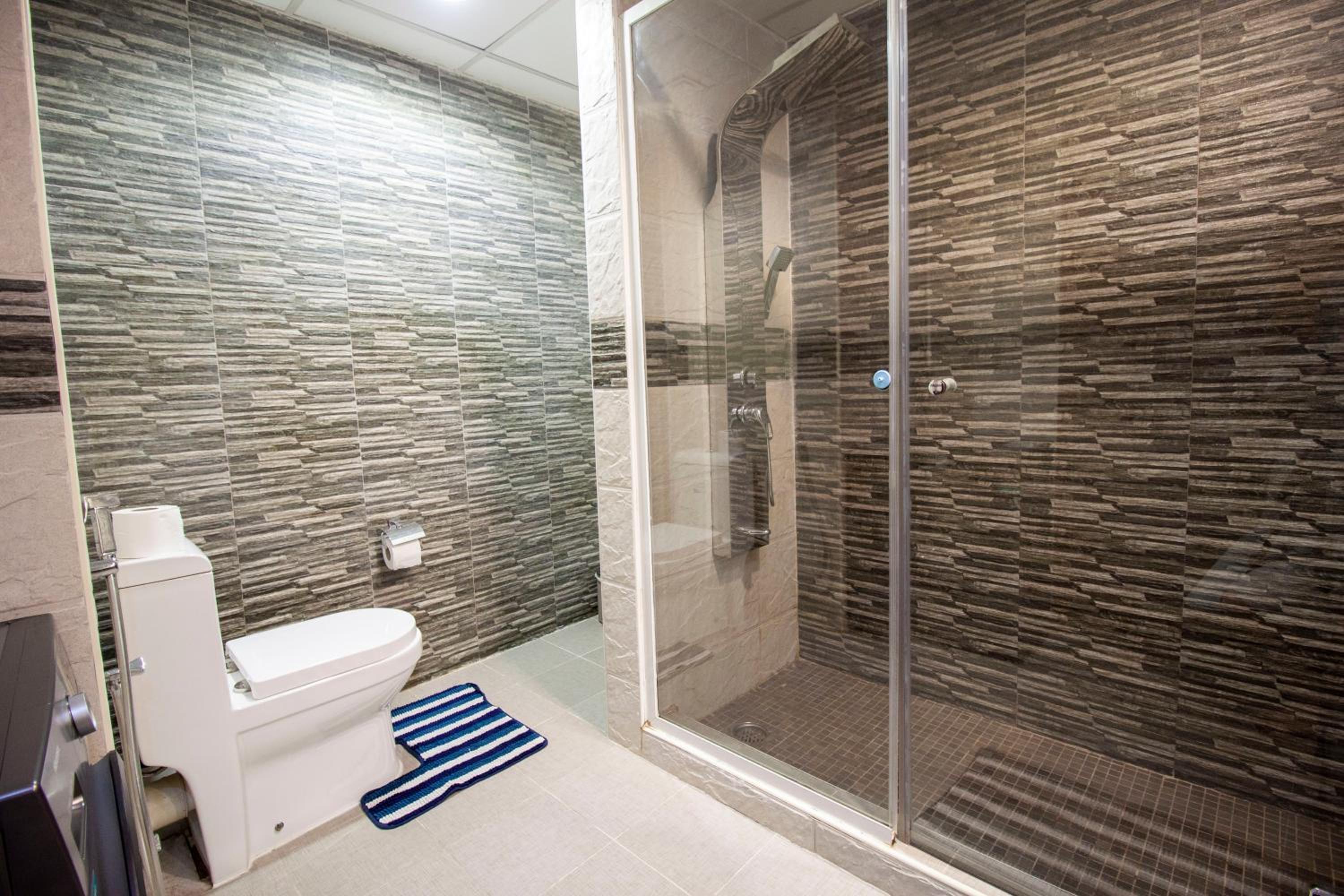 La Buena Vida Holiday Homes - Beach front very spacious, luxe and modern 3 bedroom with full kitchen in JBR , 3 min to the JBR beach Dubai Marina and Tram 