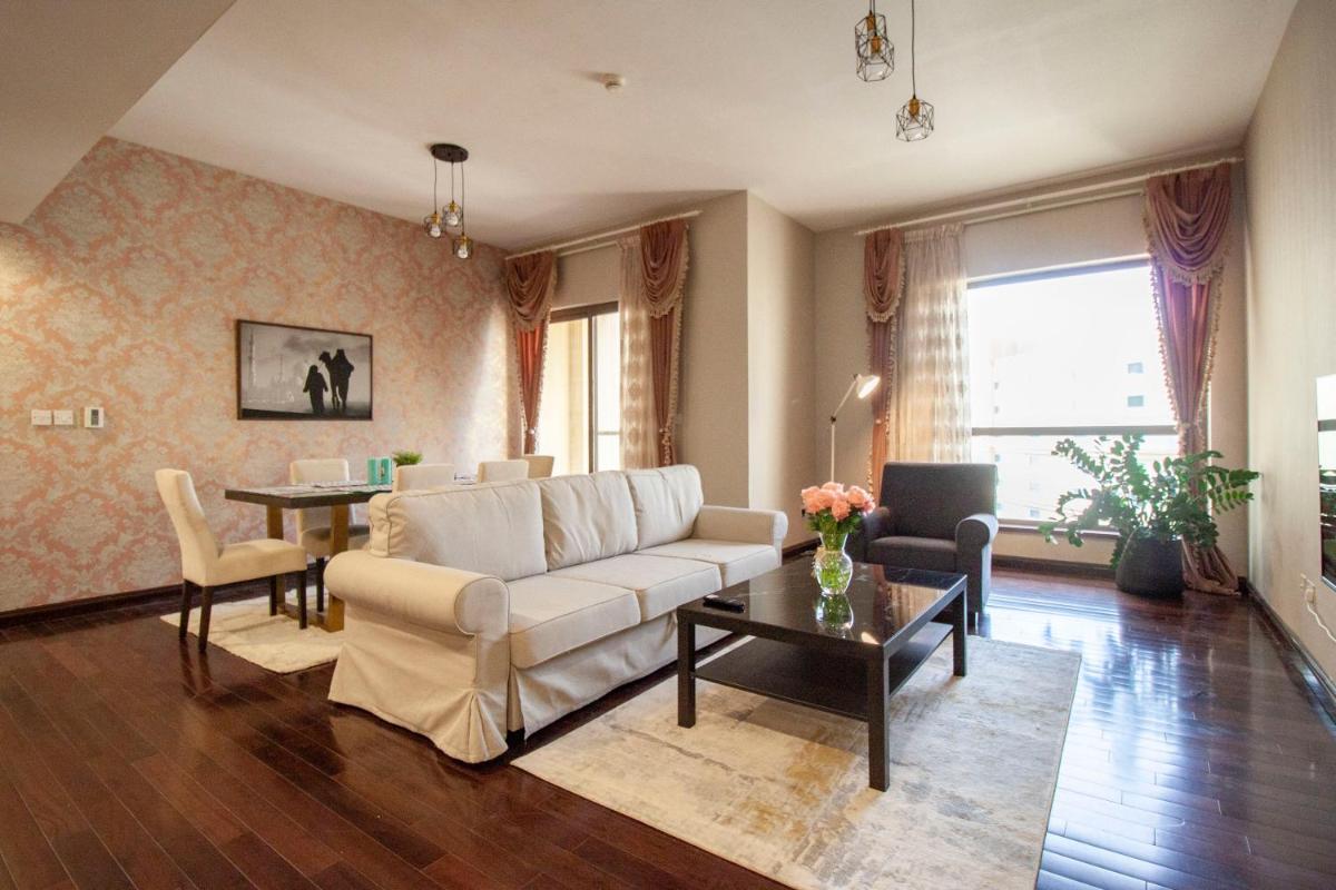La Buena Vida Holiday Homes - Beach front very spacious, luxe and modern 3 bedroom with full kitchen in JBR , 3 min to the JBR beach Dubai Marina and Tram 
