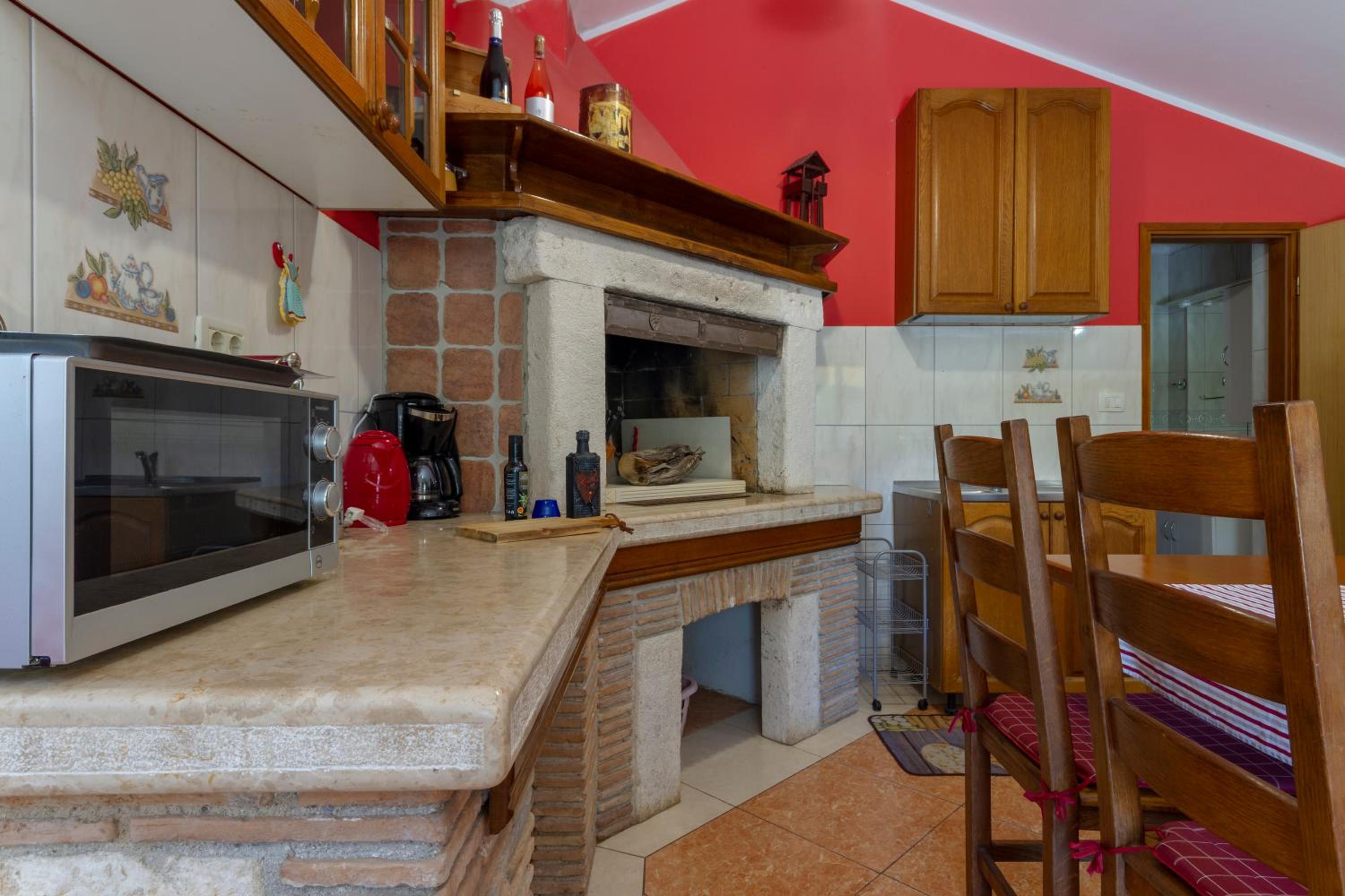 Apartment Red Romantic 2-1 view 5