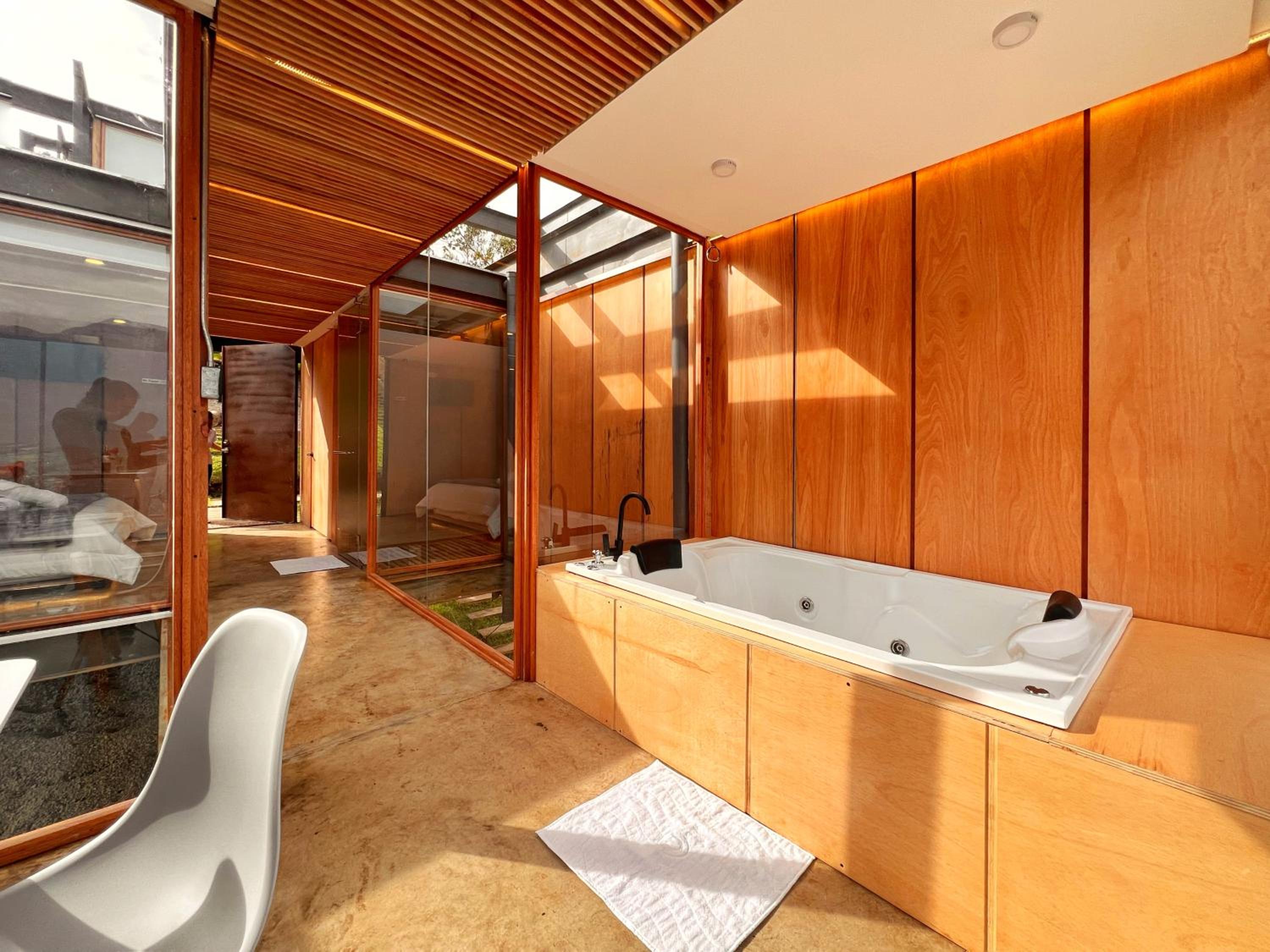 Deluxe volcán Primeras suites colgantes del mundo