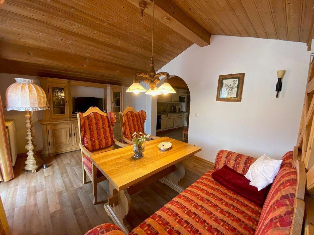 Ferienwohnung Emilia mit Bergblick (Westen) view 3