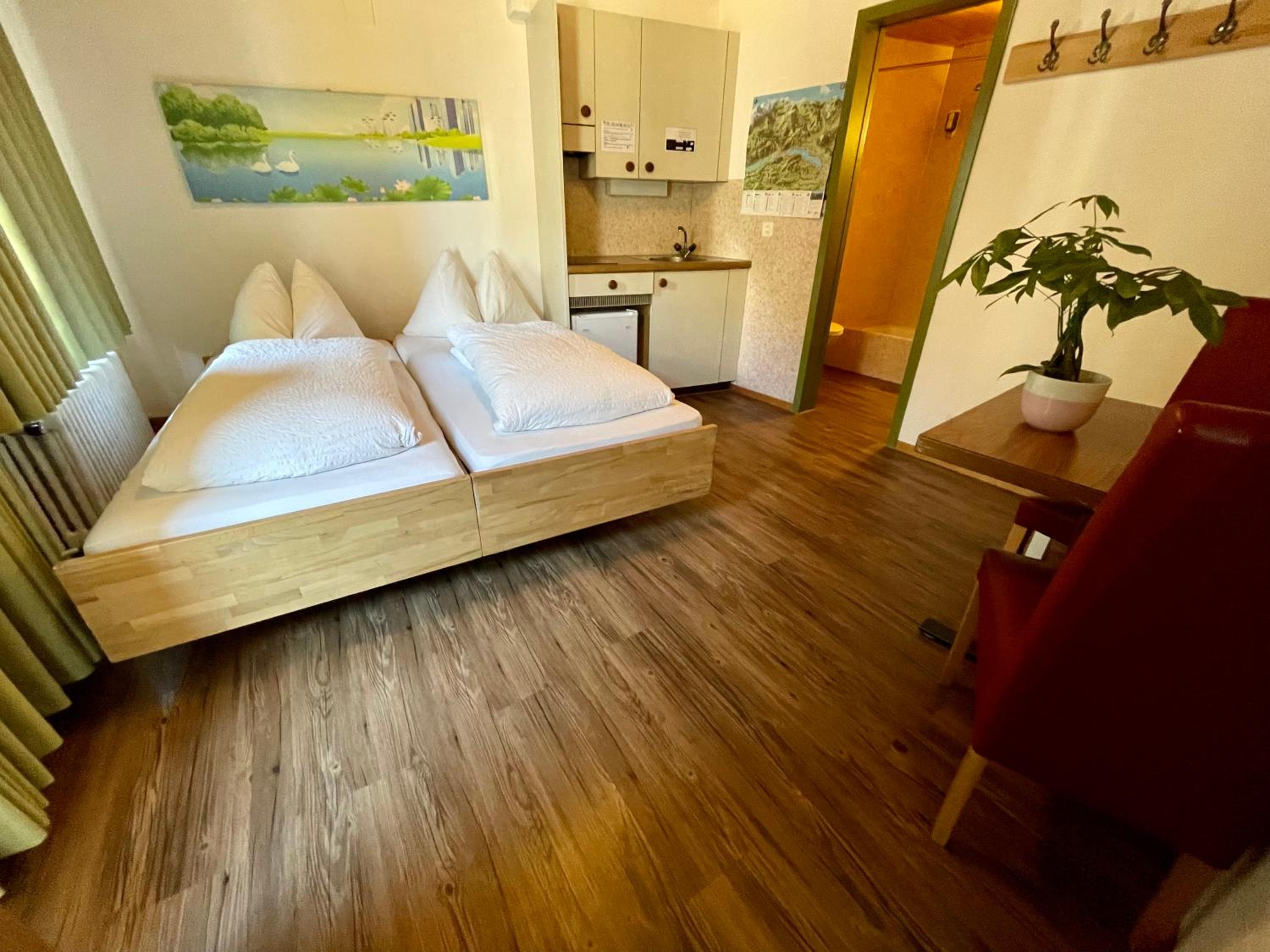 Downtown Apartment 9