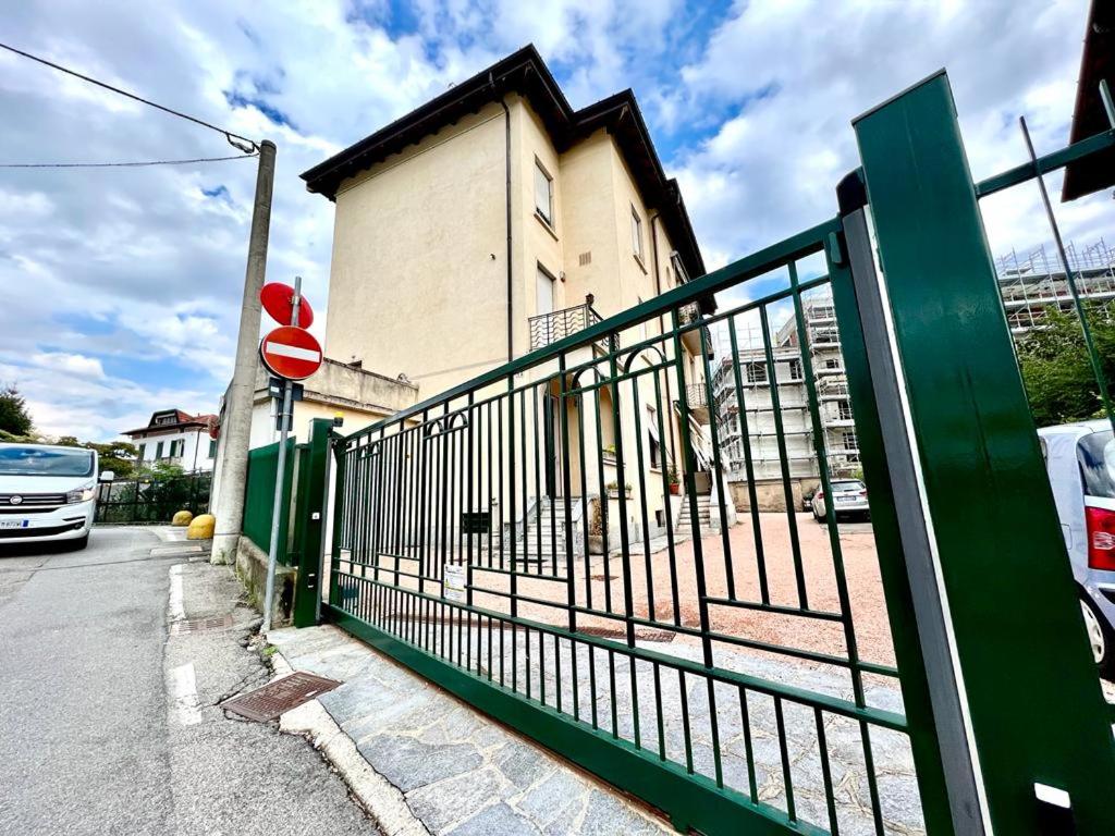 Kibilù - Via Colonna con parcheggio vicinanze Ospedale di Circolo