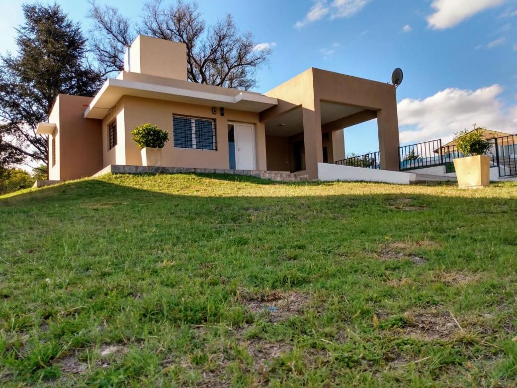 CABAÑAS TITO
