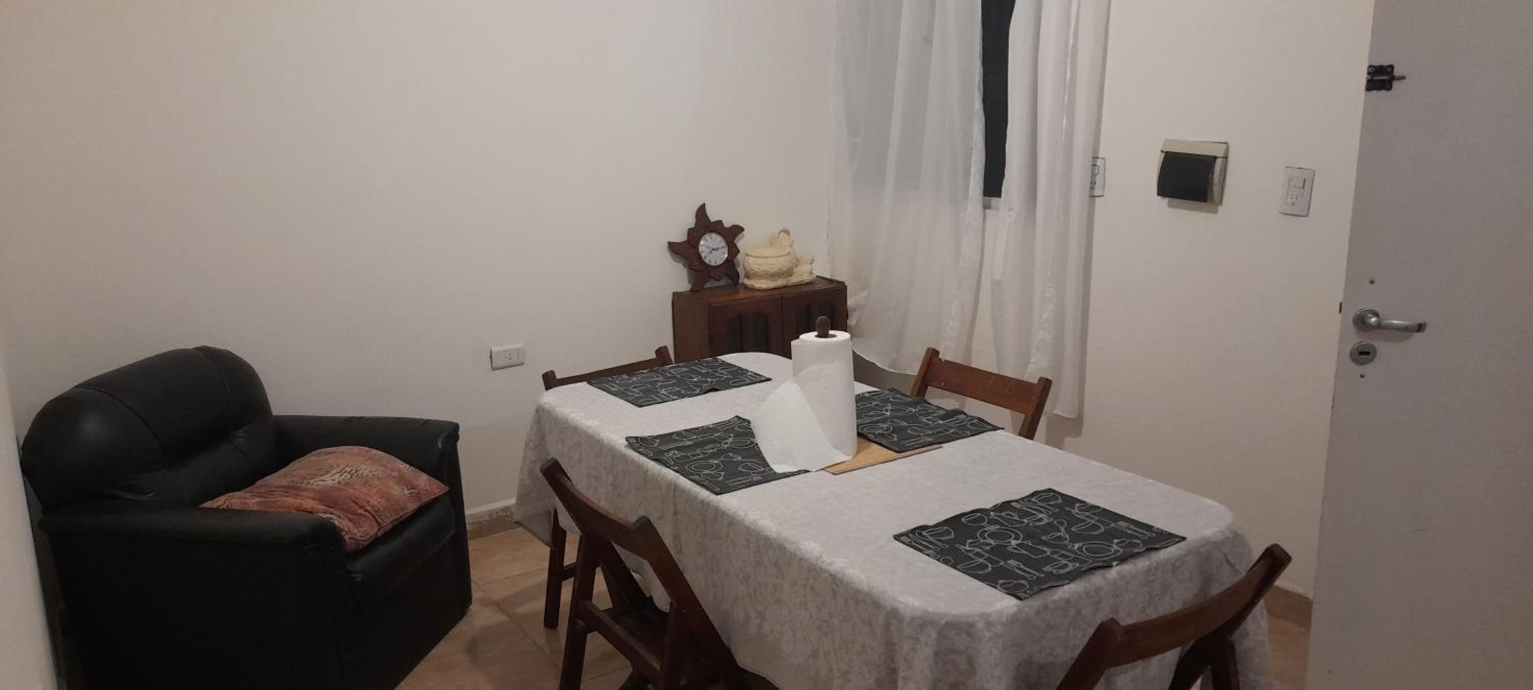Hermoso departamento de 1 dorm, con estacionamiento mediano