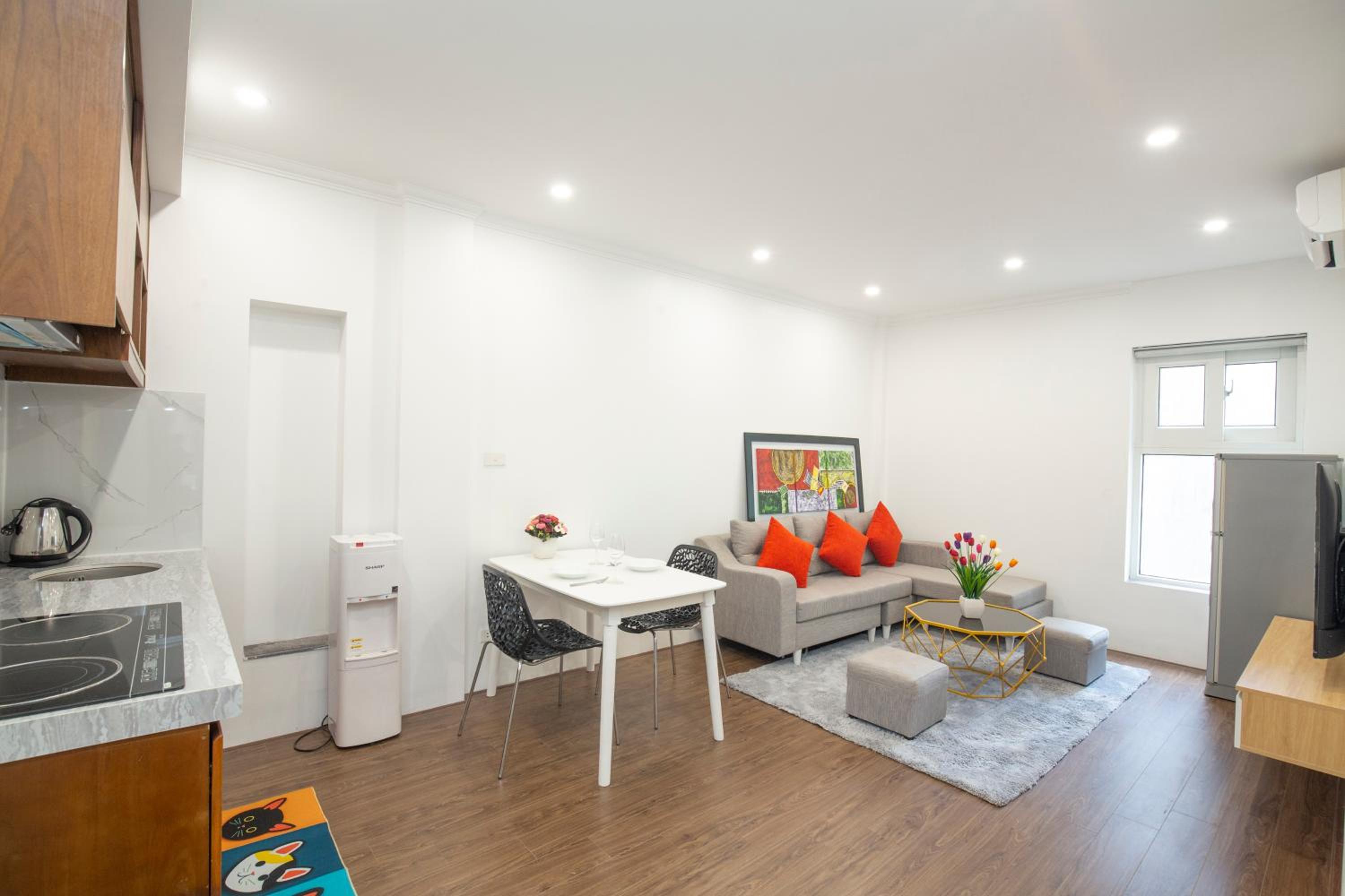 Sumitomo Tower-1 Bed Apartment & Hotel
