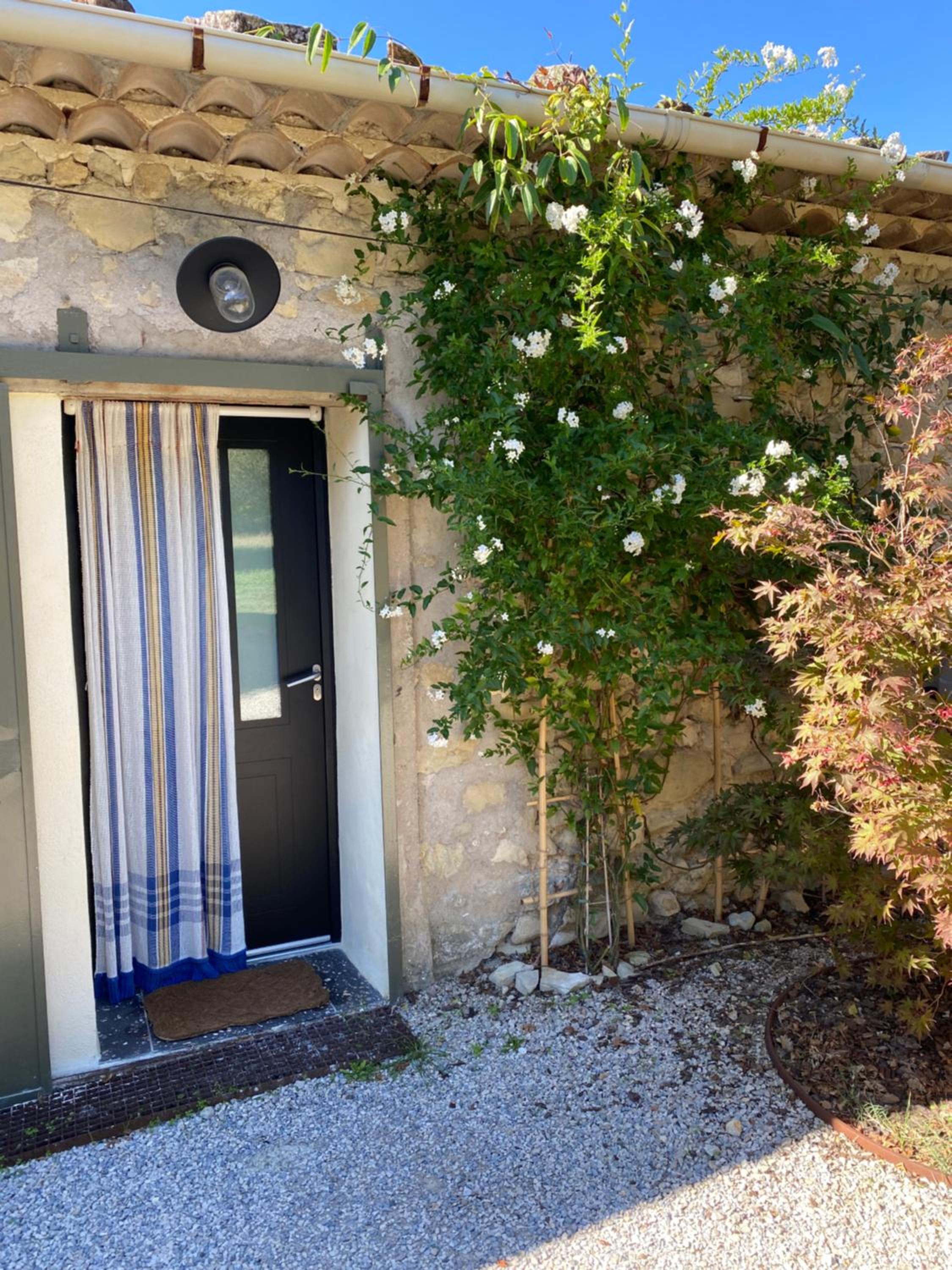 GITE COCOTTE view 3