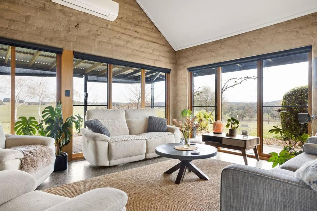 275 Zig Zag - Stunning country property with amazing views