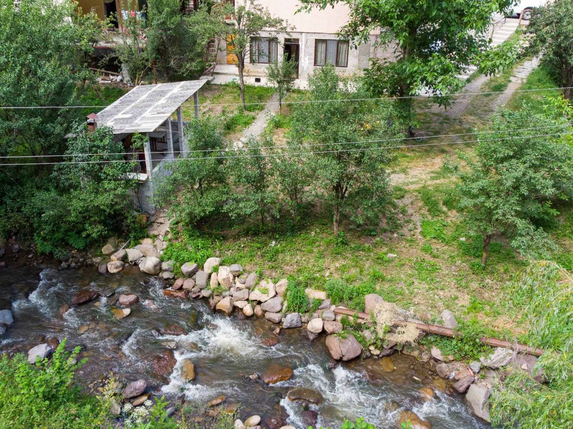 RiverSide Guest House