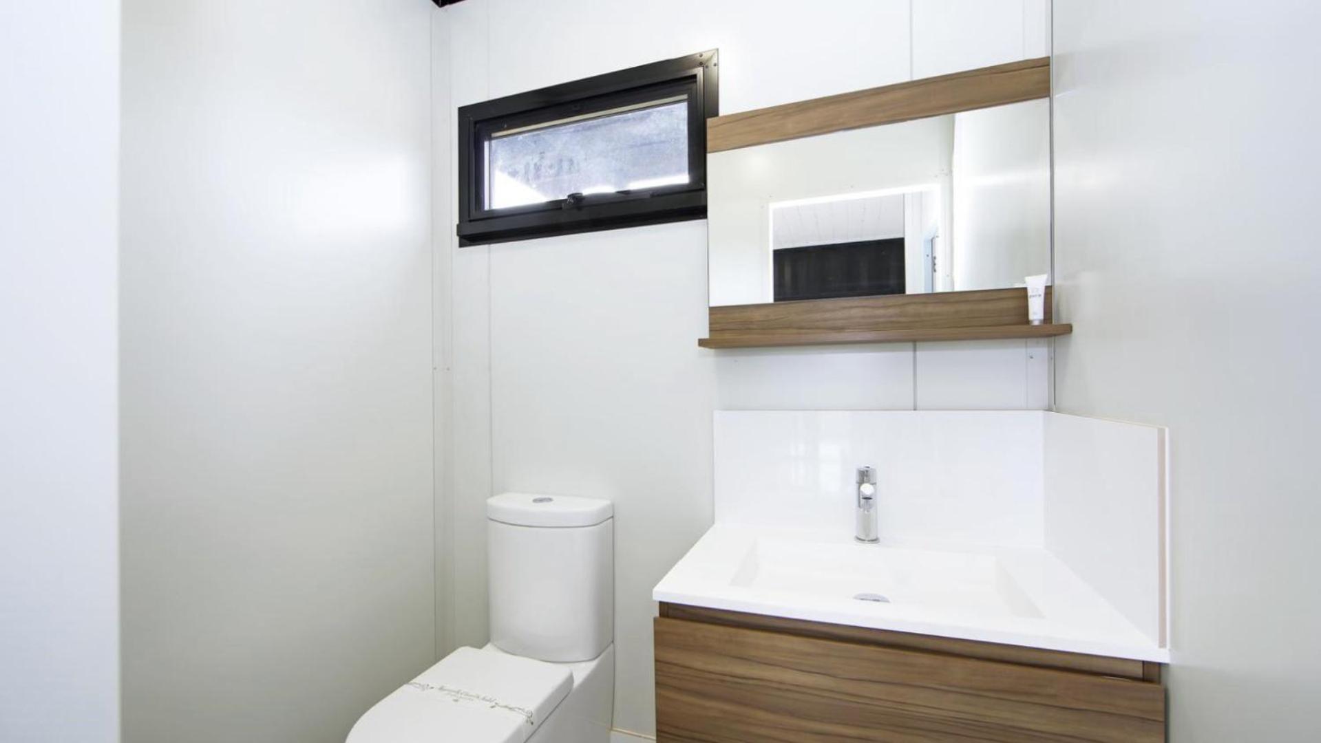 Bindera Container House