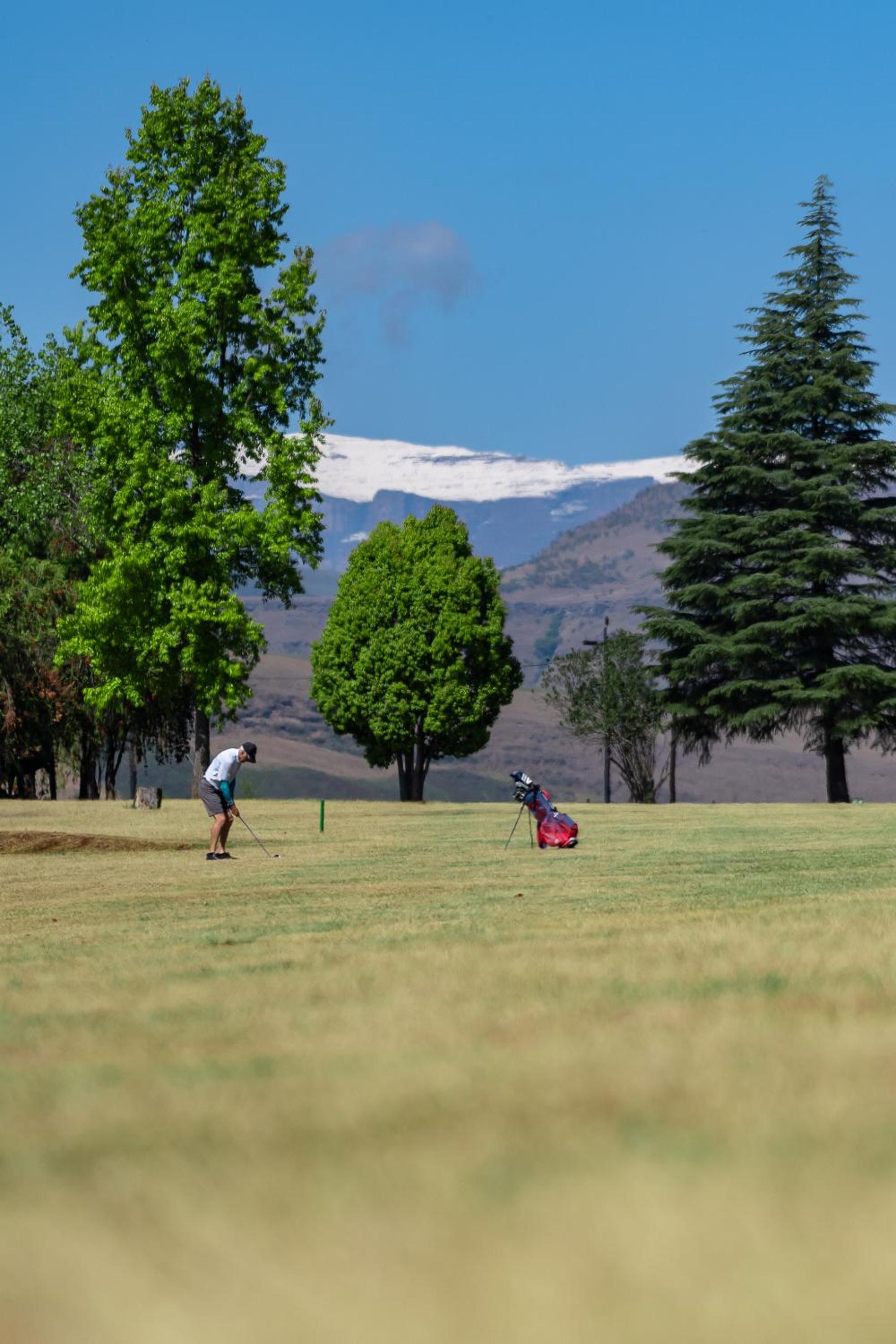 Gooderson Monks Cowl Golf Resort