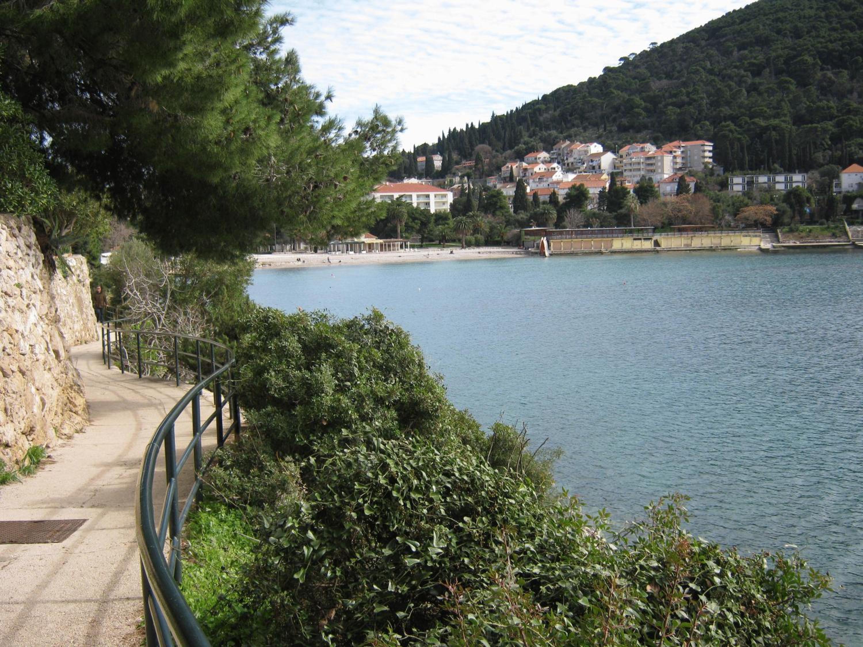 Apartments and Rooms Artemida