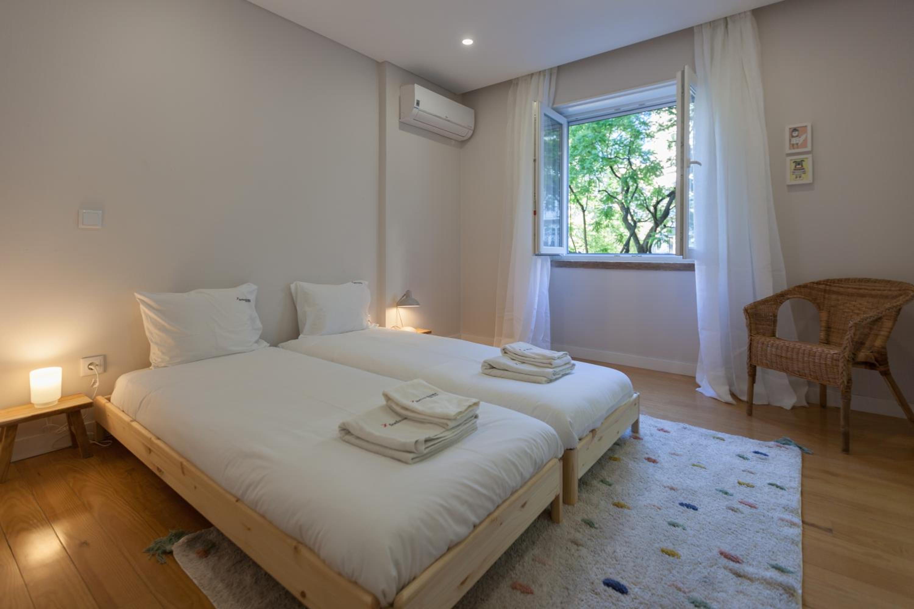 FLH Gulbenkian Apartment with Balcony view 4