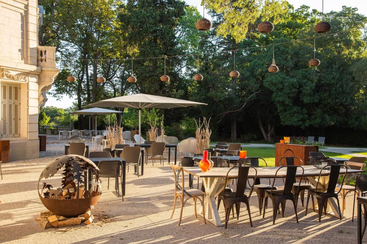 outdoor BBQ area