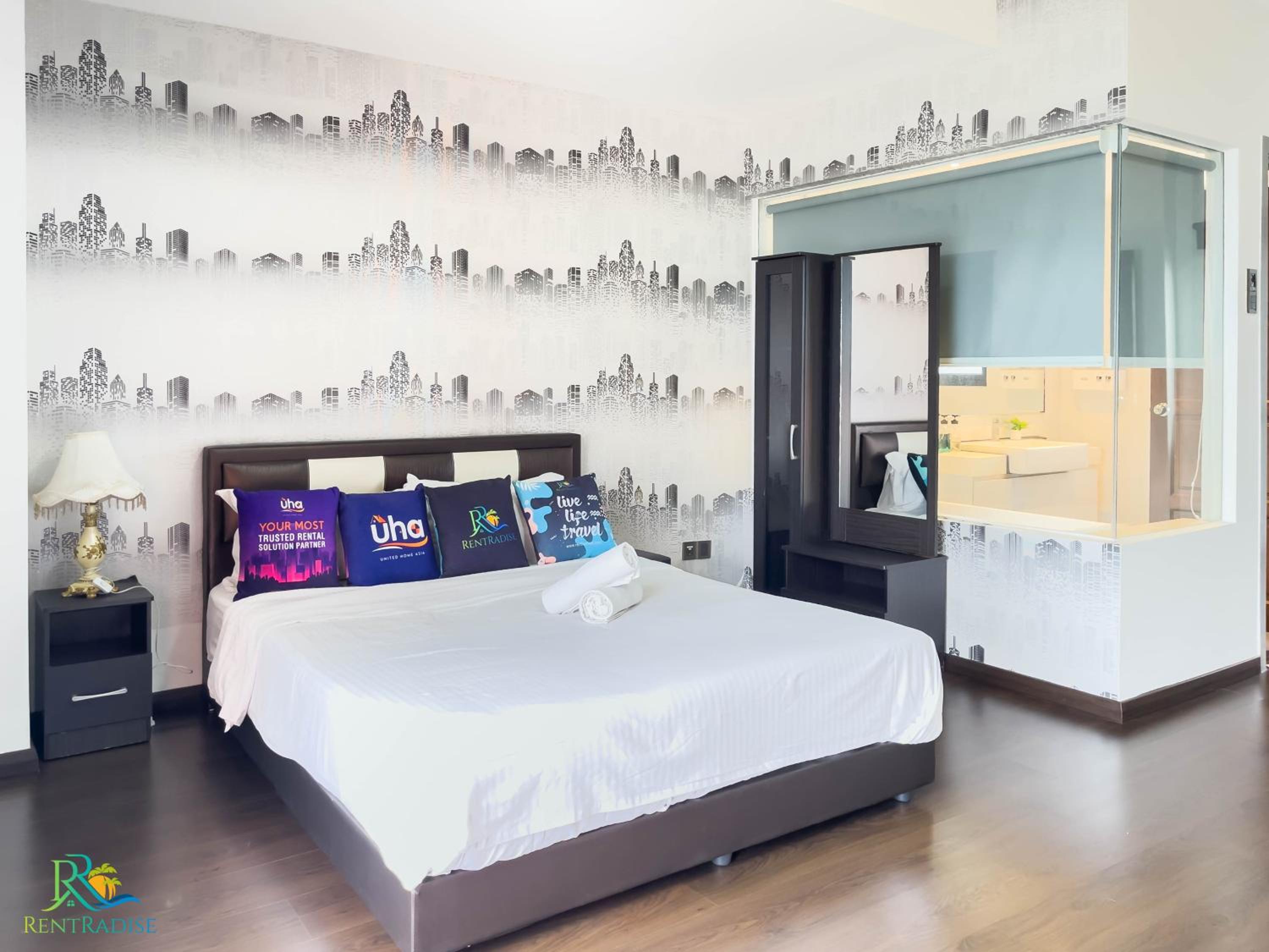 VSummer Suites by RR JBcity
