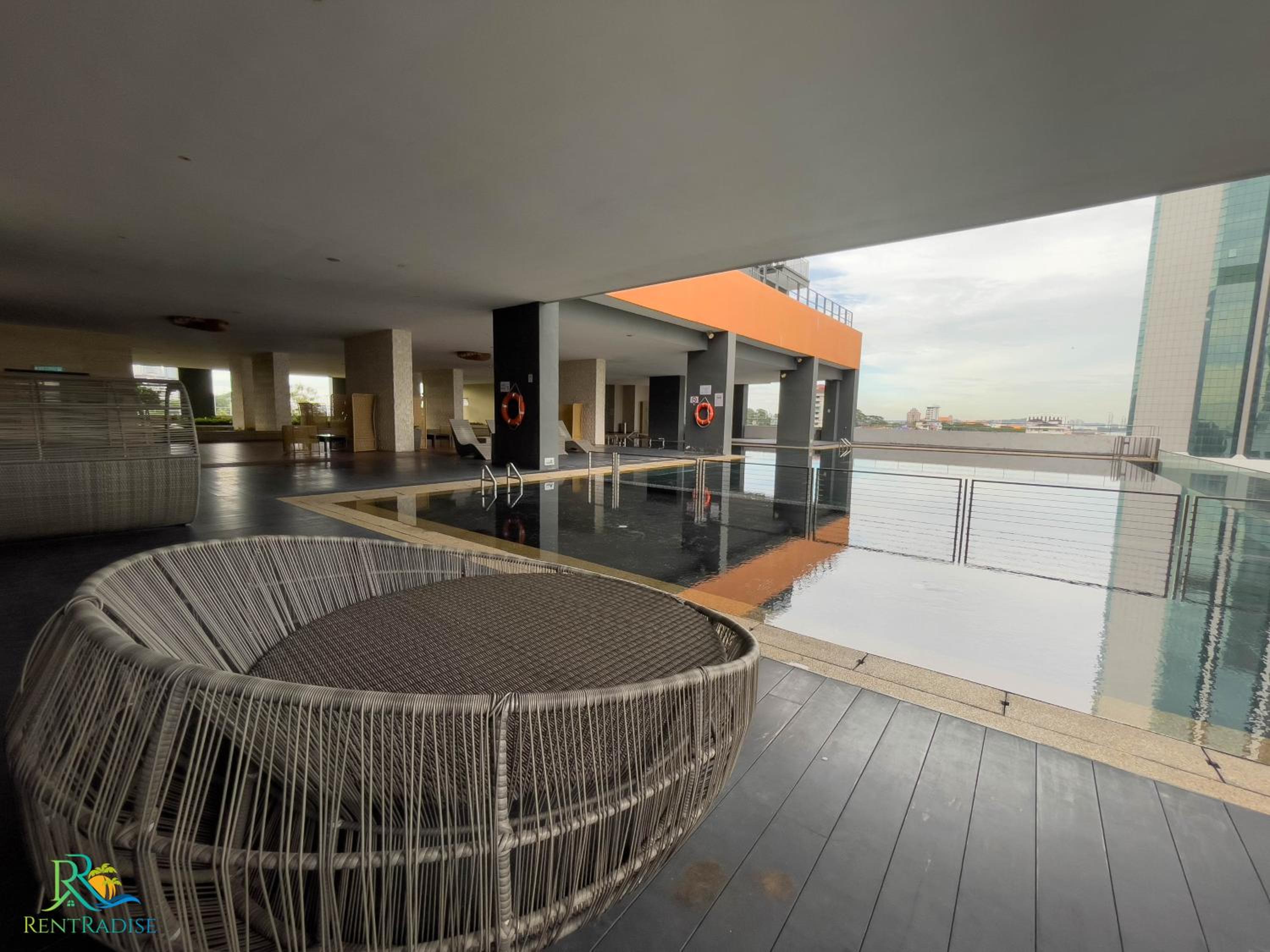 VSummer Suites by RR JBcity