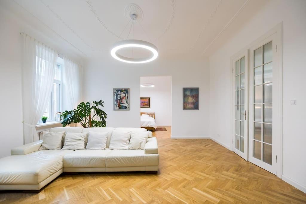 Art Nouveau Residence - 210 m2 view 5