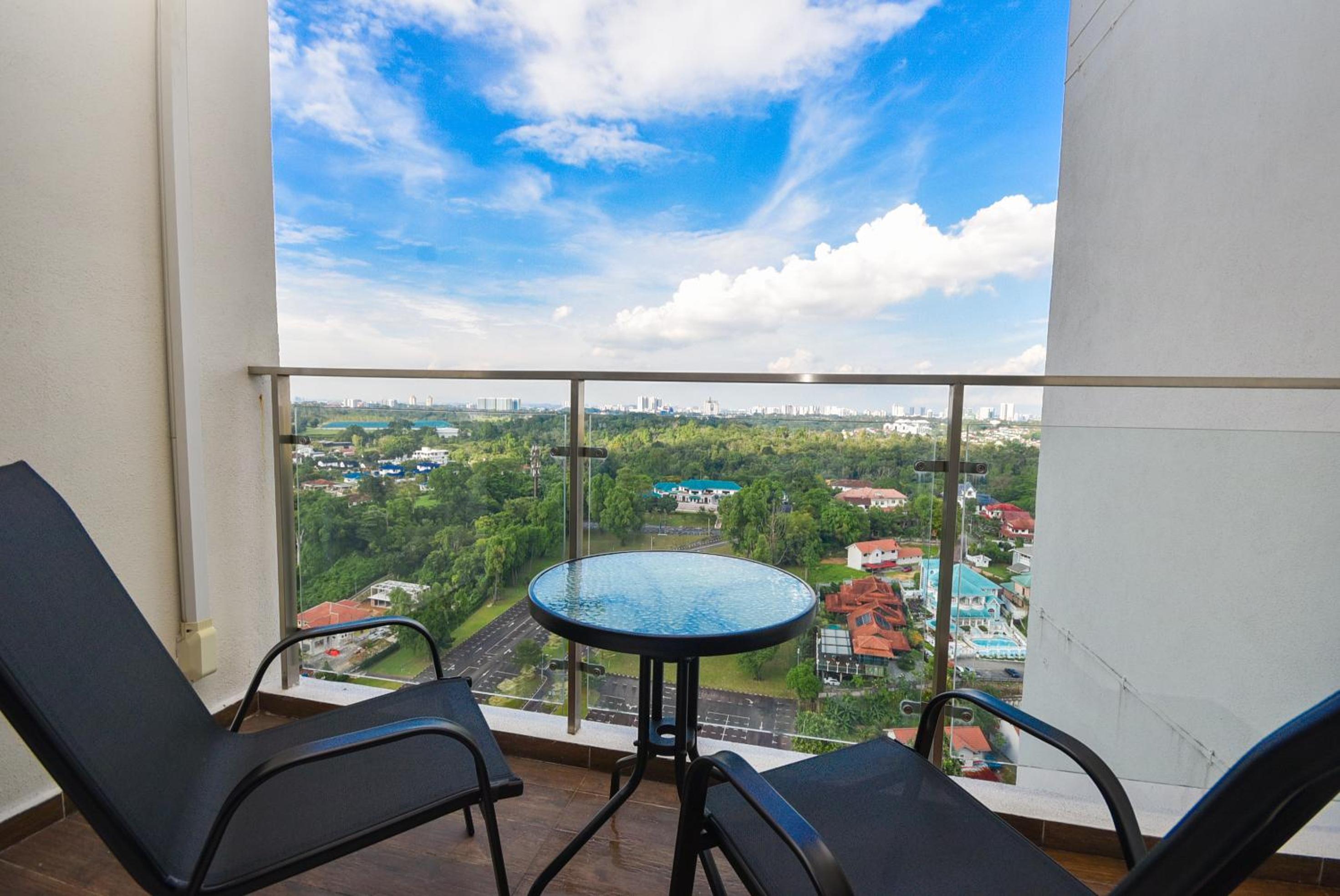 Country Garden Seaview Suite by Nest Home at Danga Bay