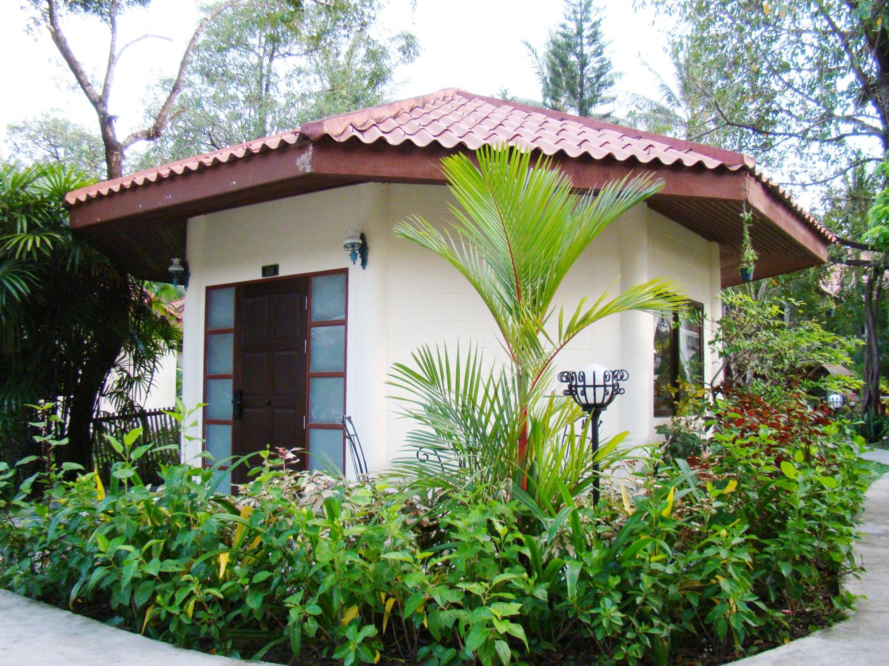 Hotel Patong Leelavadee Hua Ting Holiday Phuket - Image 1