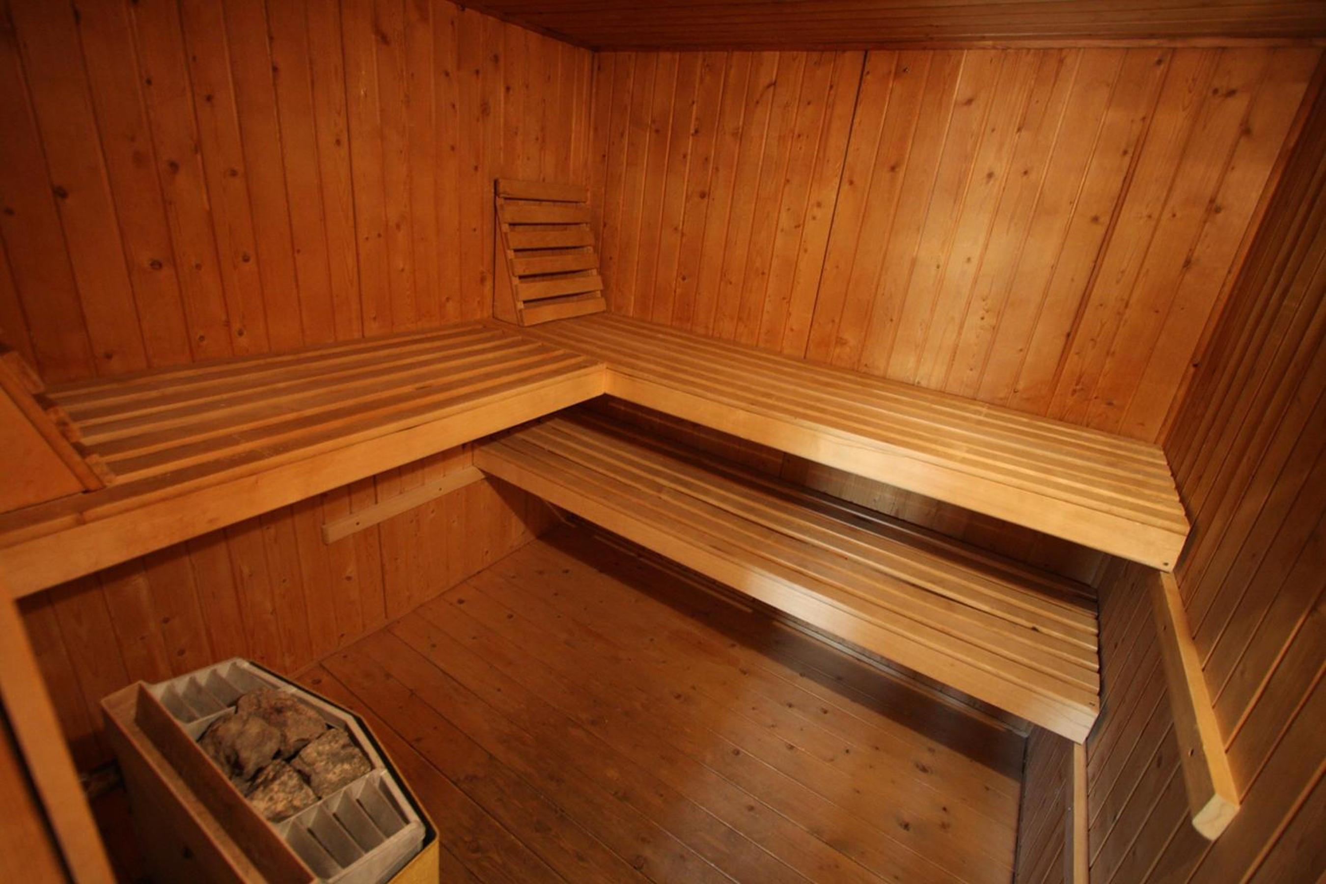 Appartement met eigen sauna en sport-en spelruimte view 2