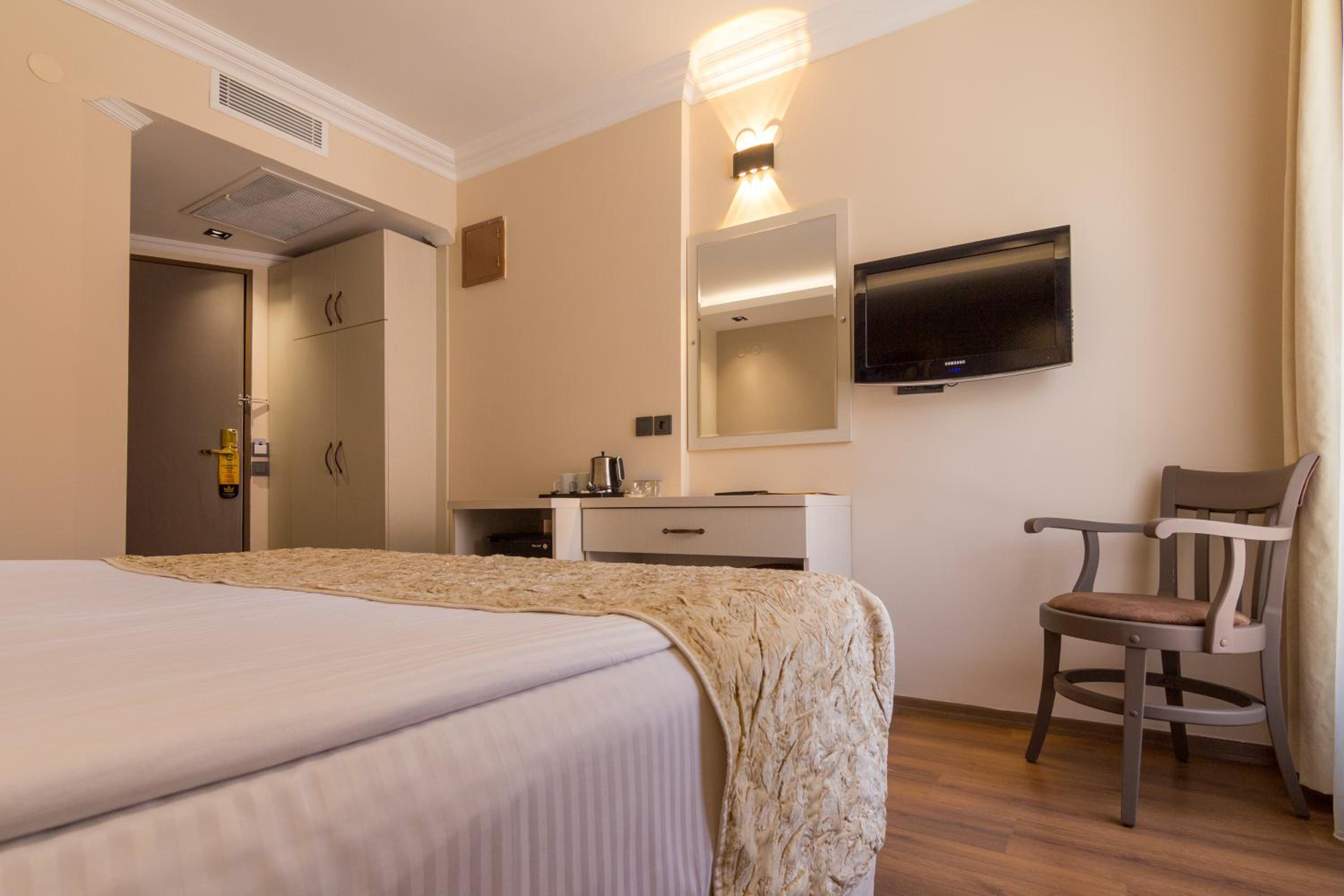 Ankara Royal Hotel - Image 21