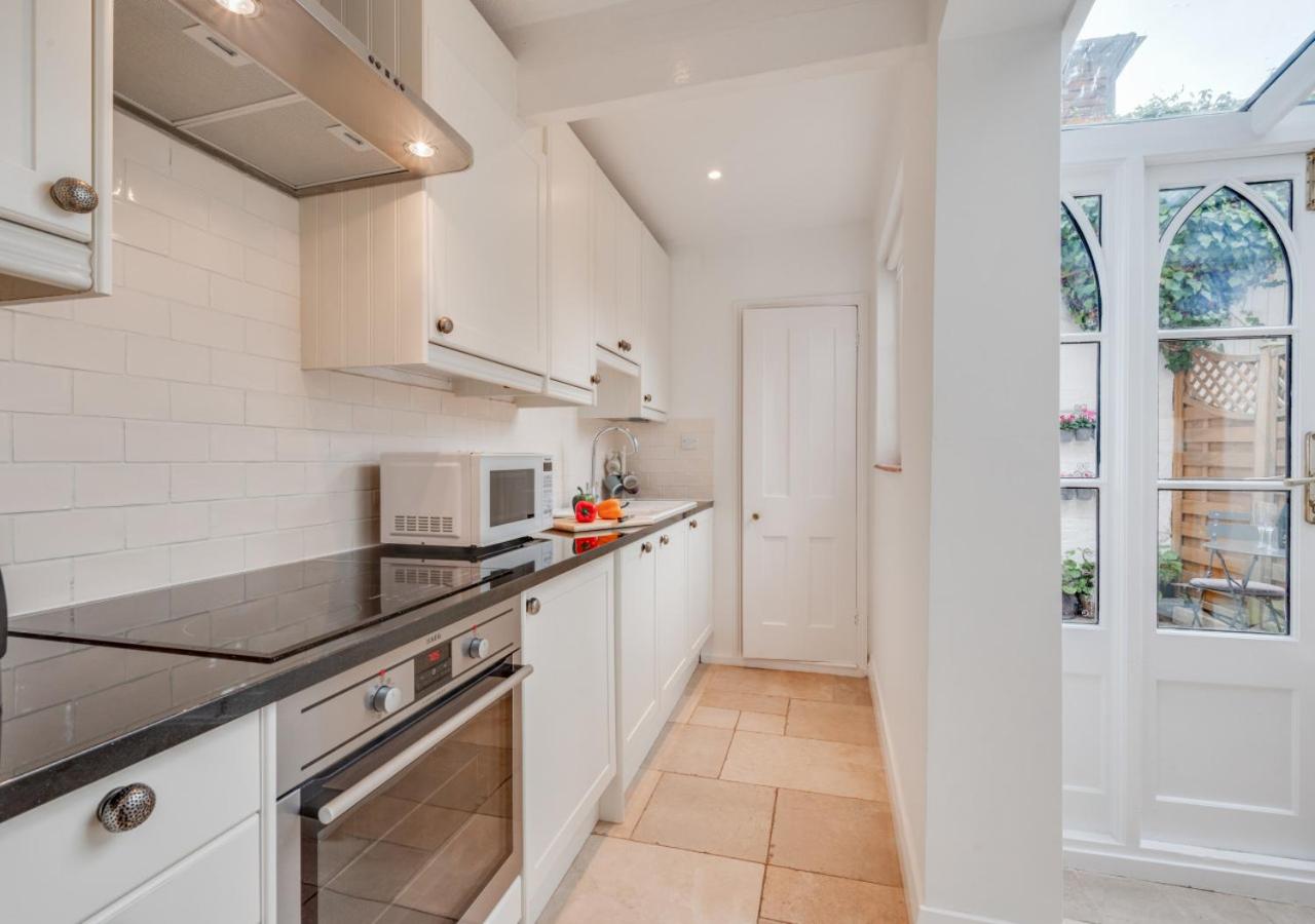 4 Bed in Rye oc-rh1175 view 3