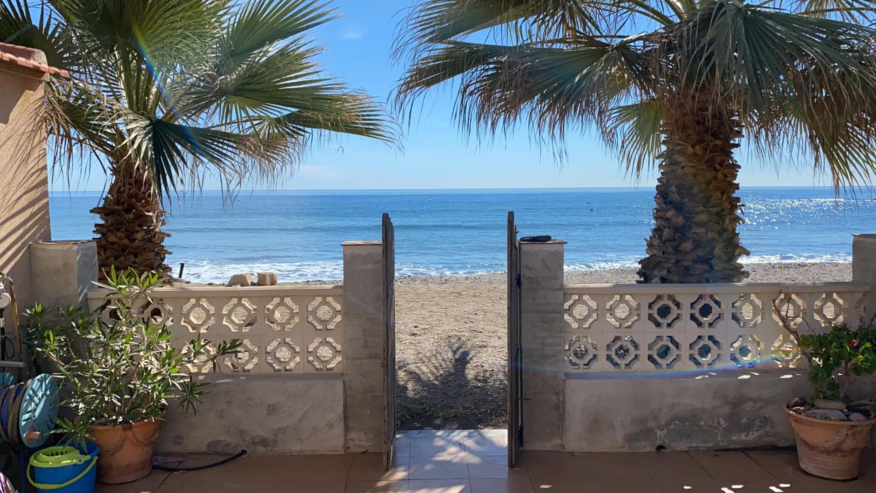 Casa Anavicente ON the beach view 3