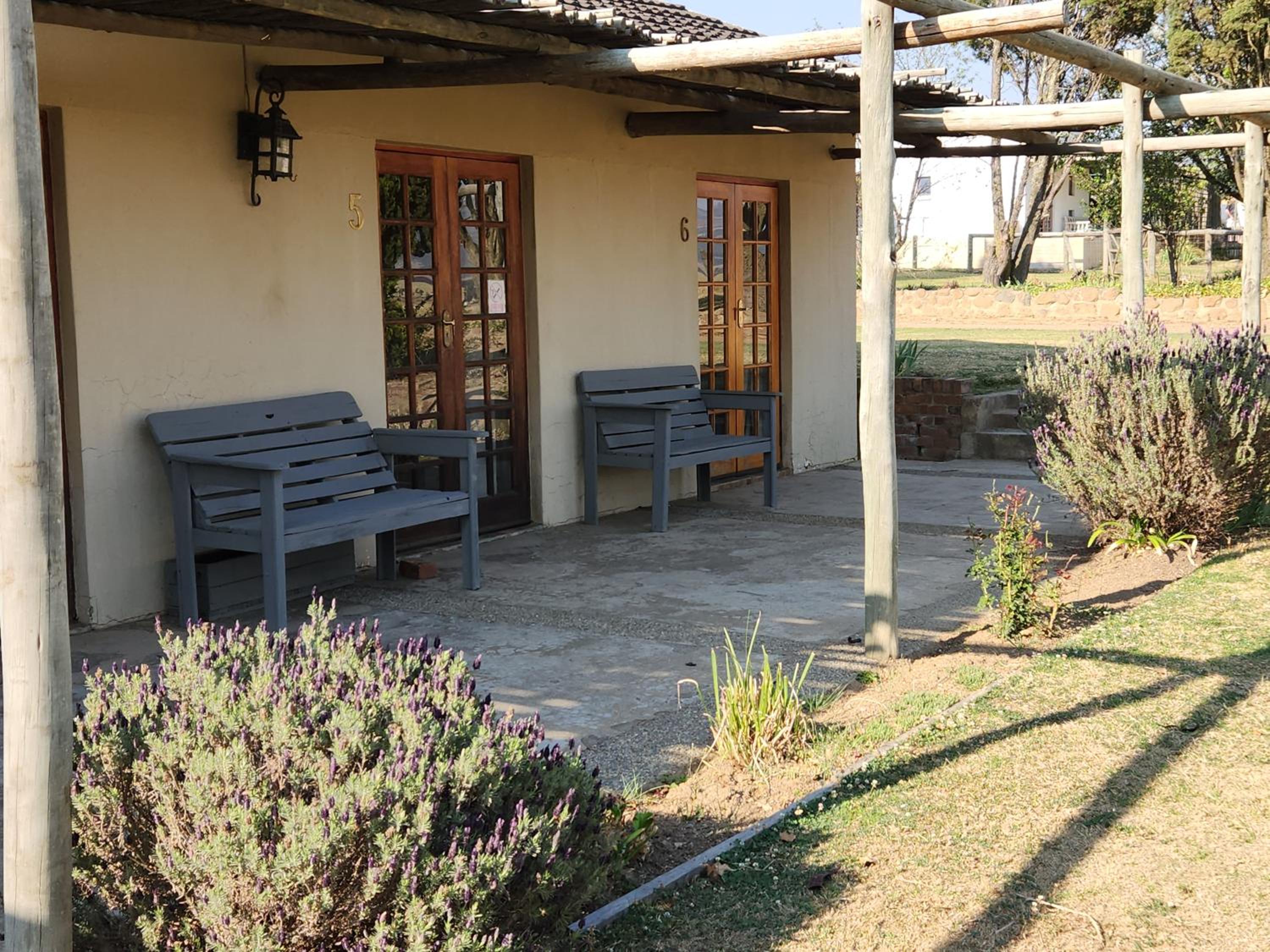 Weaver's Nest Country Inn