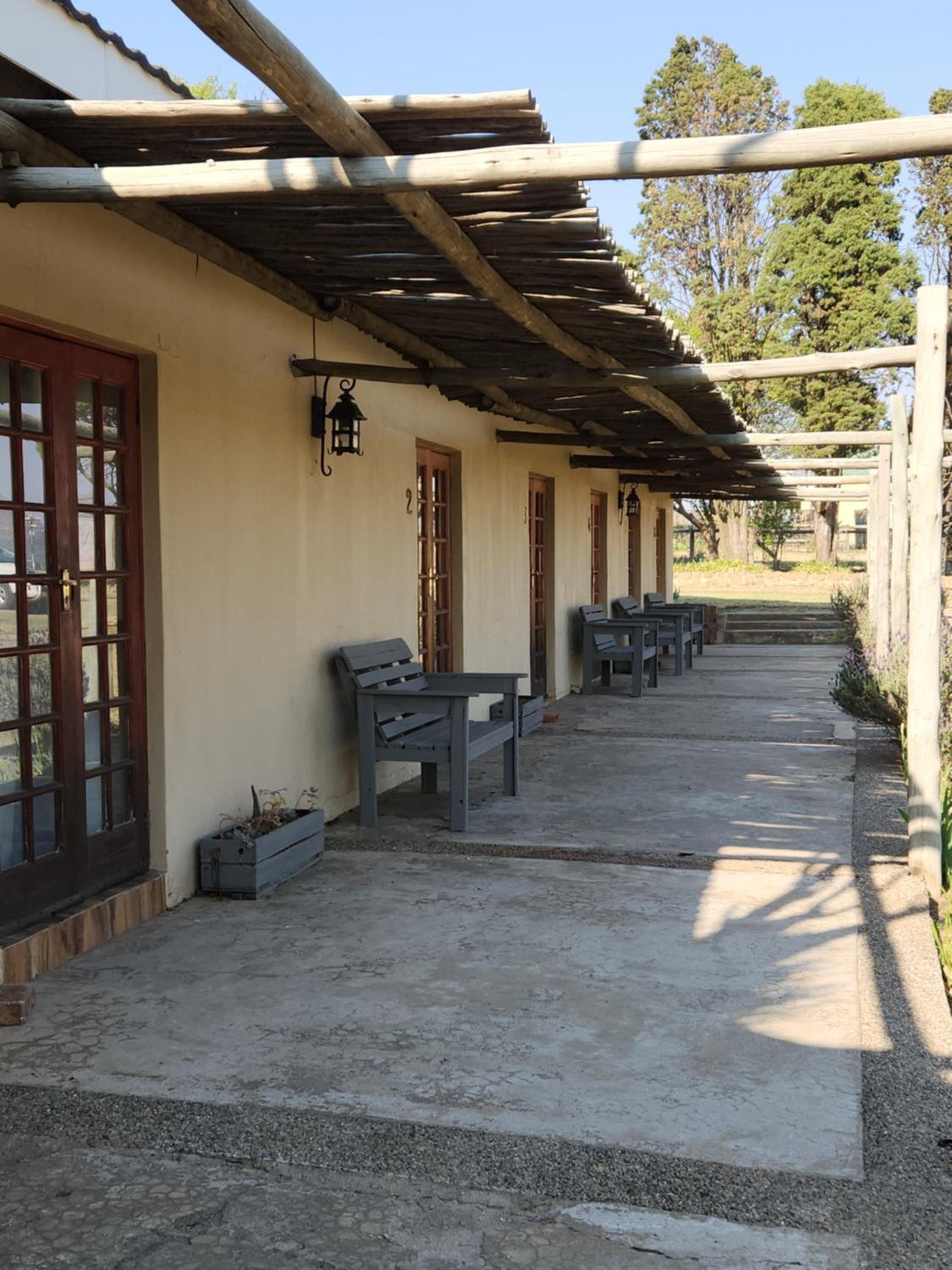 Weaver's Nest Country Inn