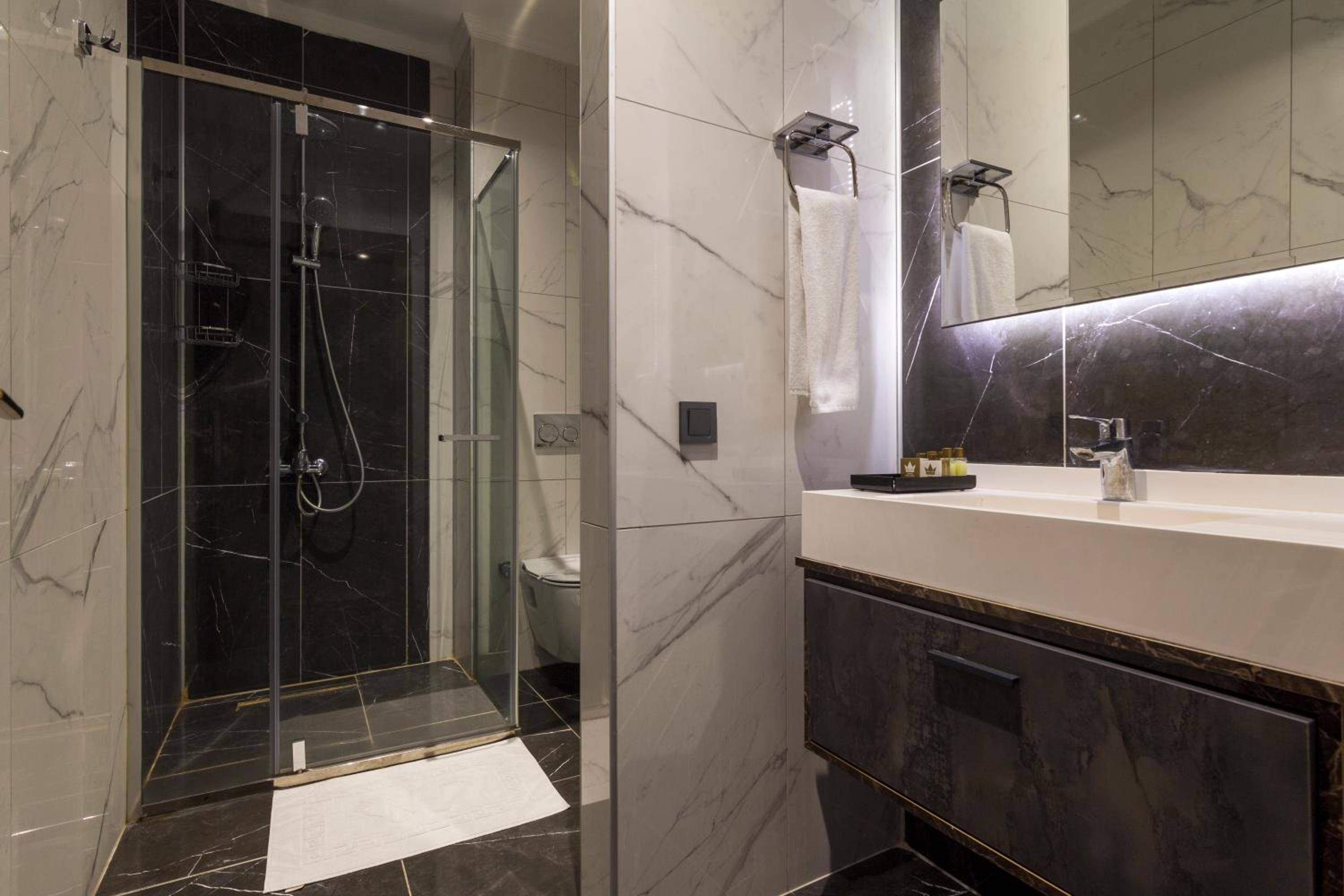 Ankara Royal Hotel - Image 22