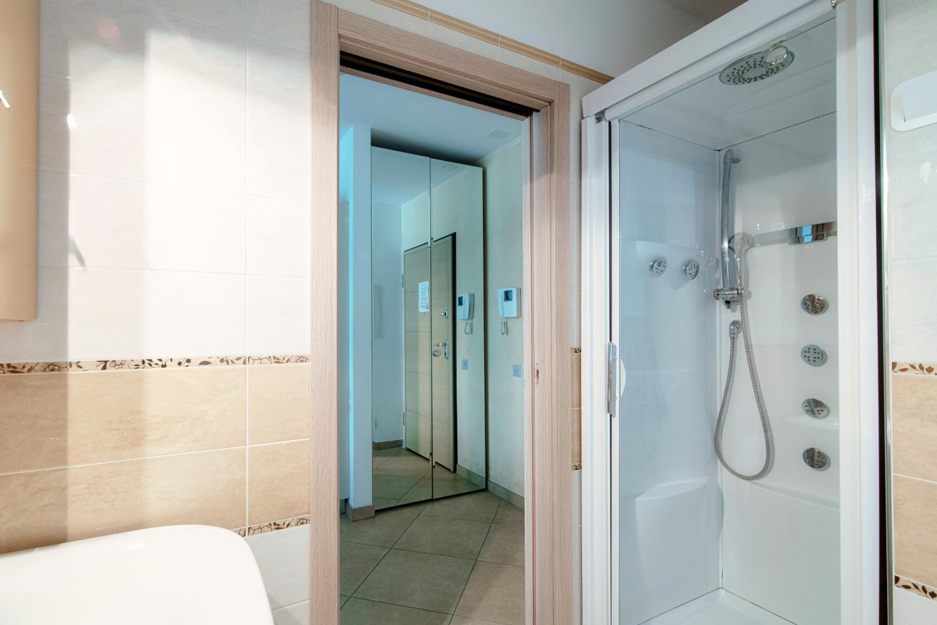 Prestige 7 by Quokka 360 - Quiet Studio with Balcony