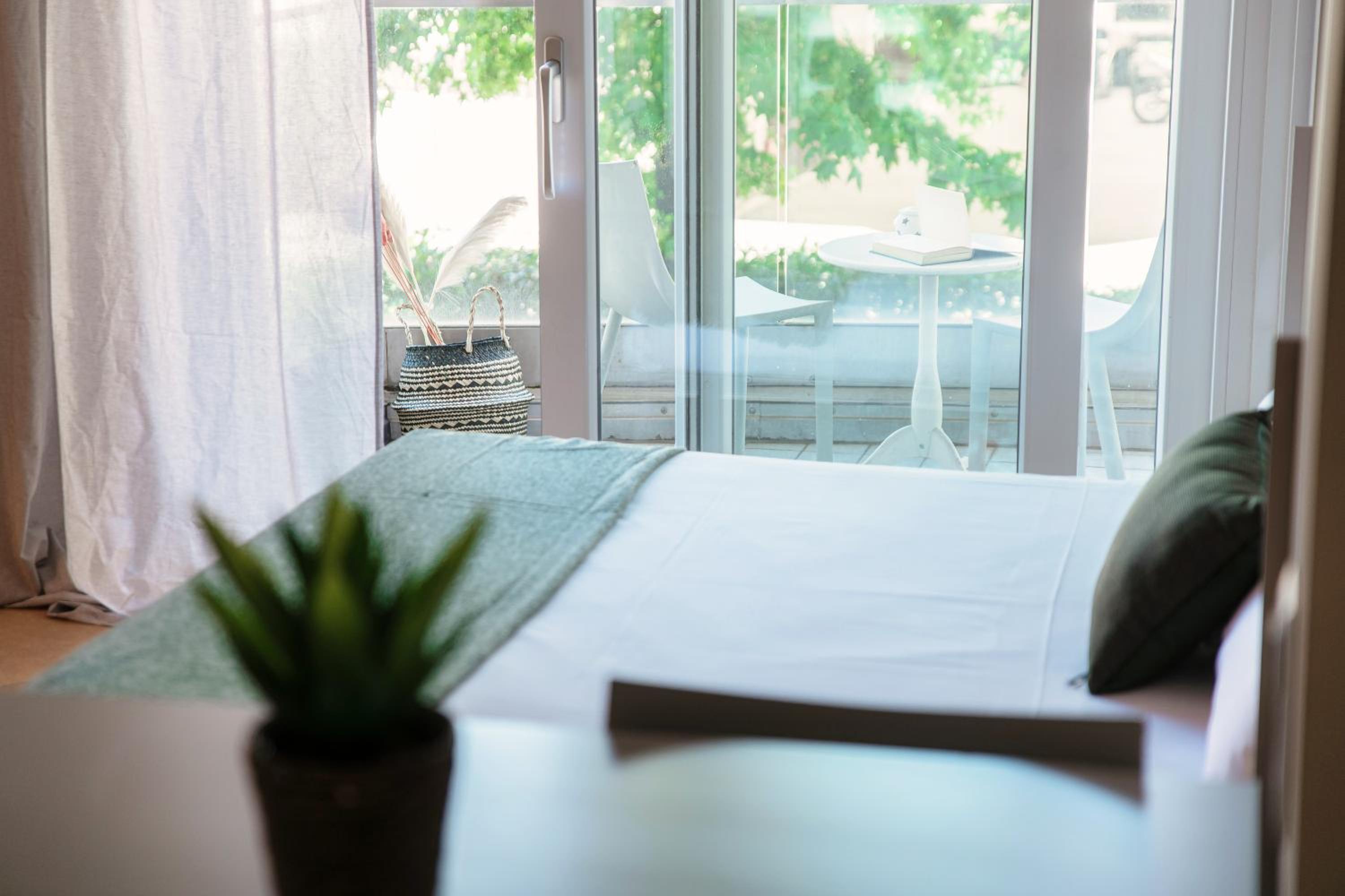 Prestige 7 by Quokka 360 - Quiet Studio with Balcony