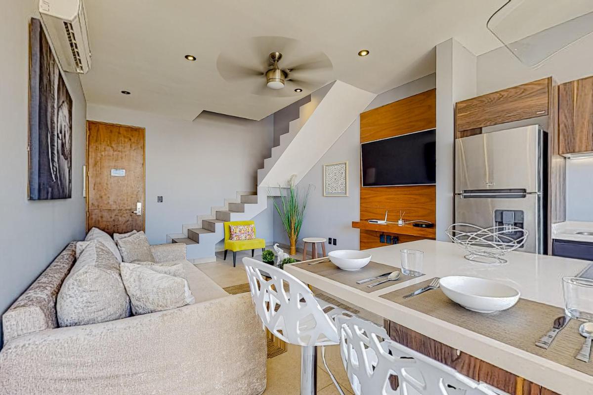 IT Hotel & Residence 402 view 2