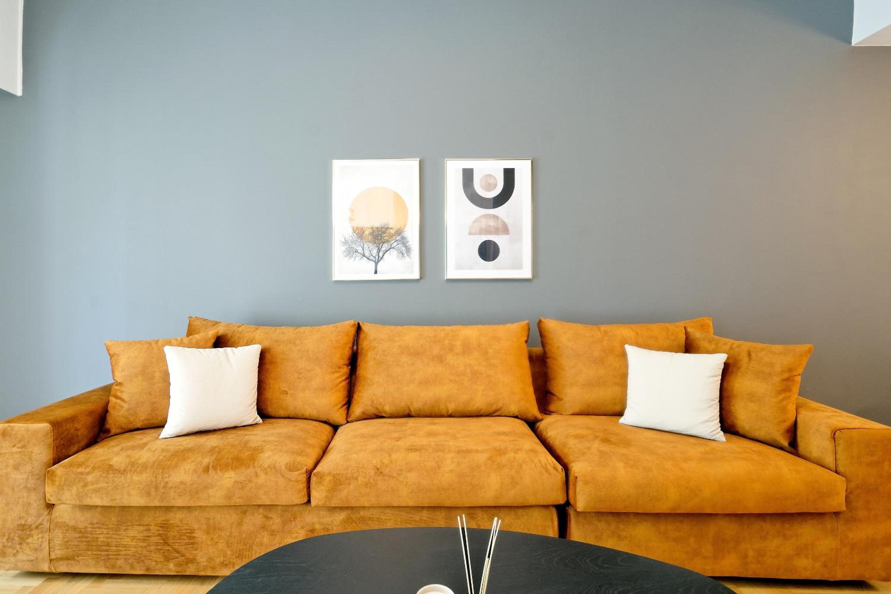 Elegant Big Apartment in Athens Center With Balcony