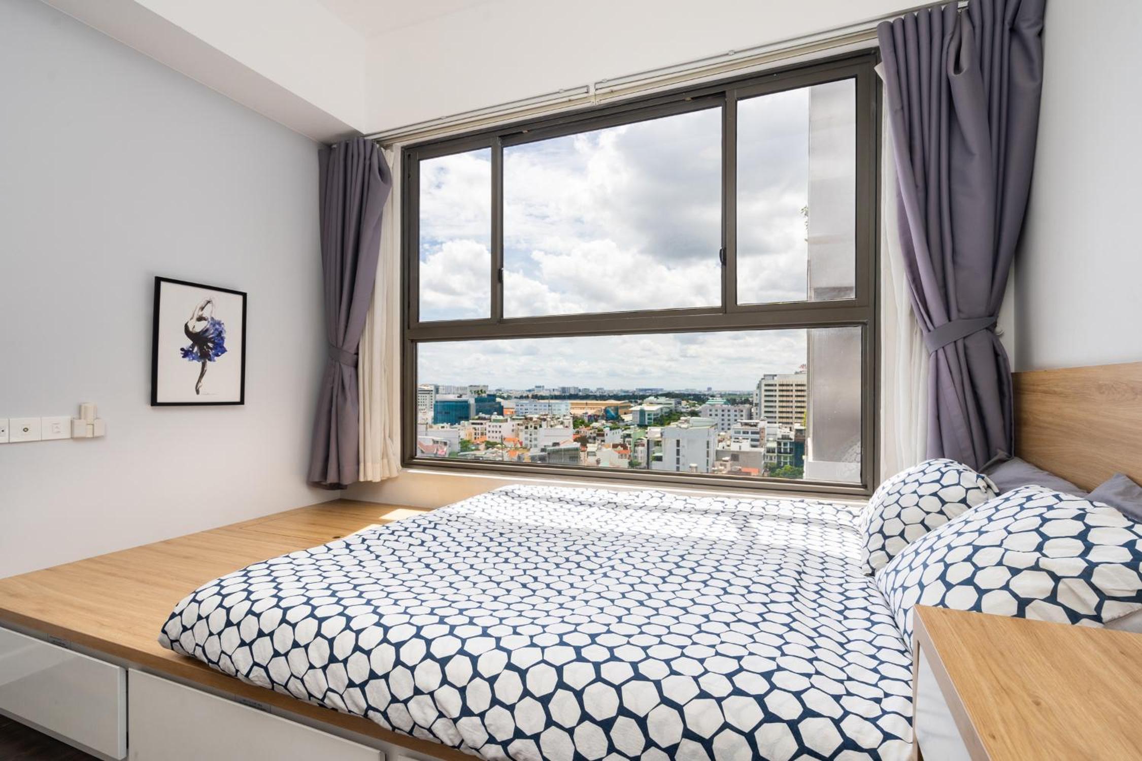 Kirakuan Luxury 2BR Pool/Gym