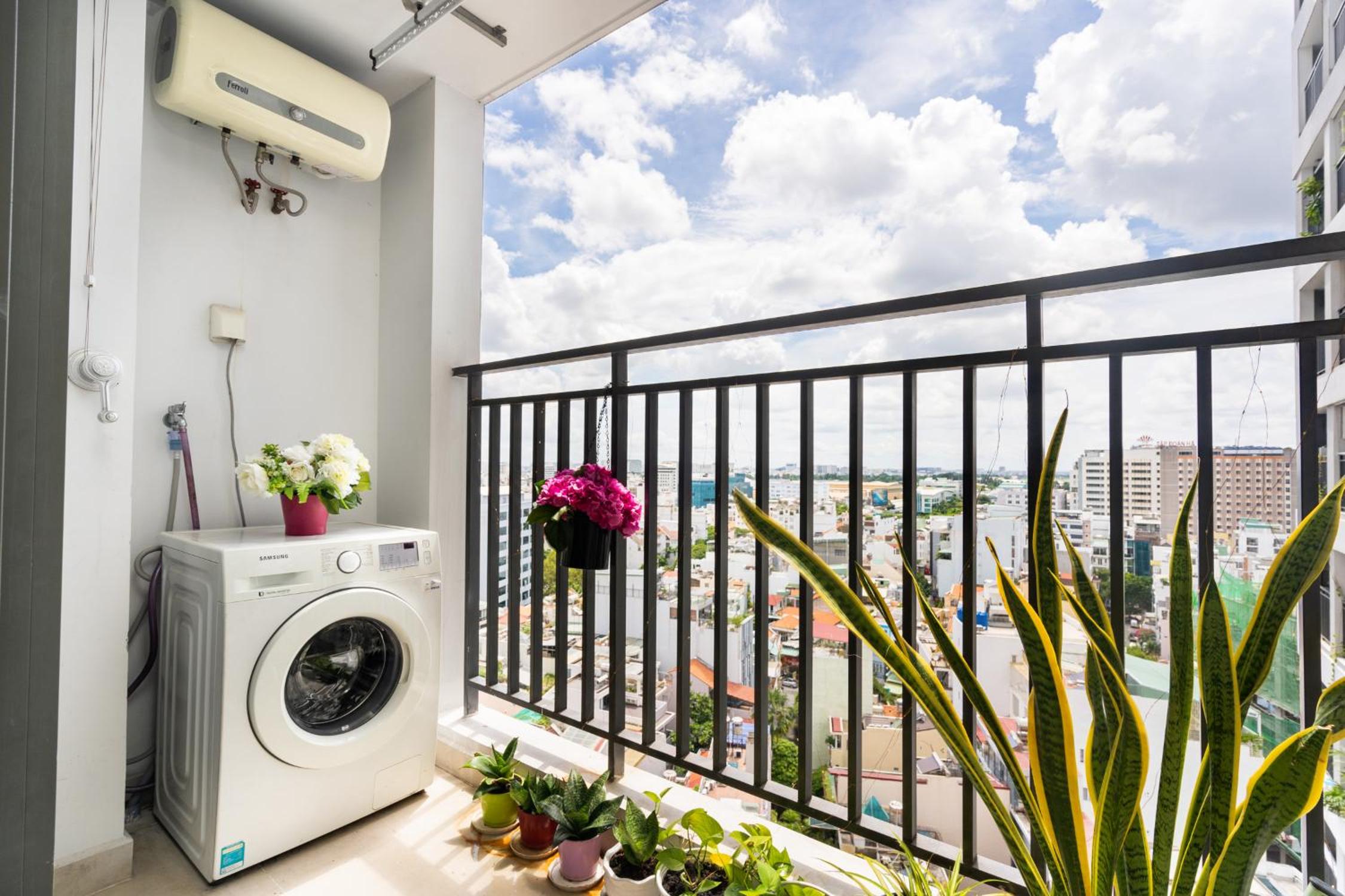 Kirakuan Luxury 2BR Pool/Gym