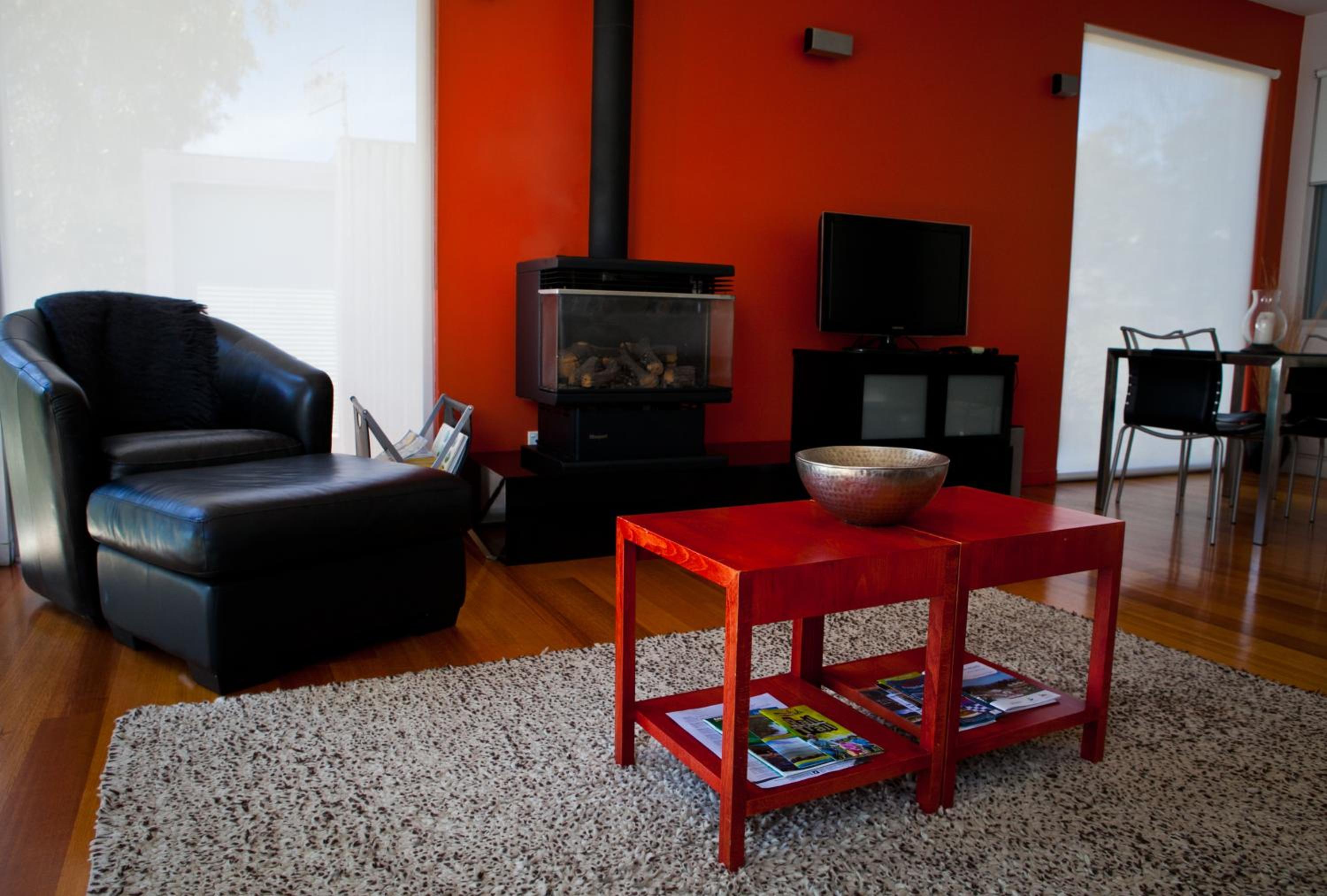 Battery Cove Beach Front Apartment