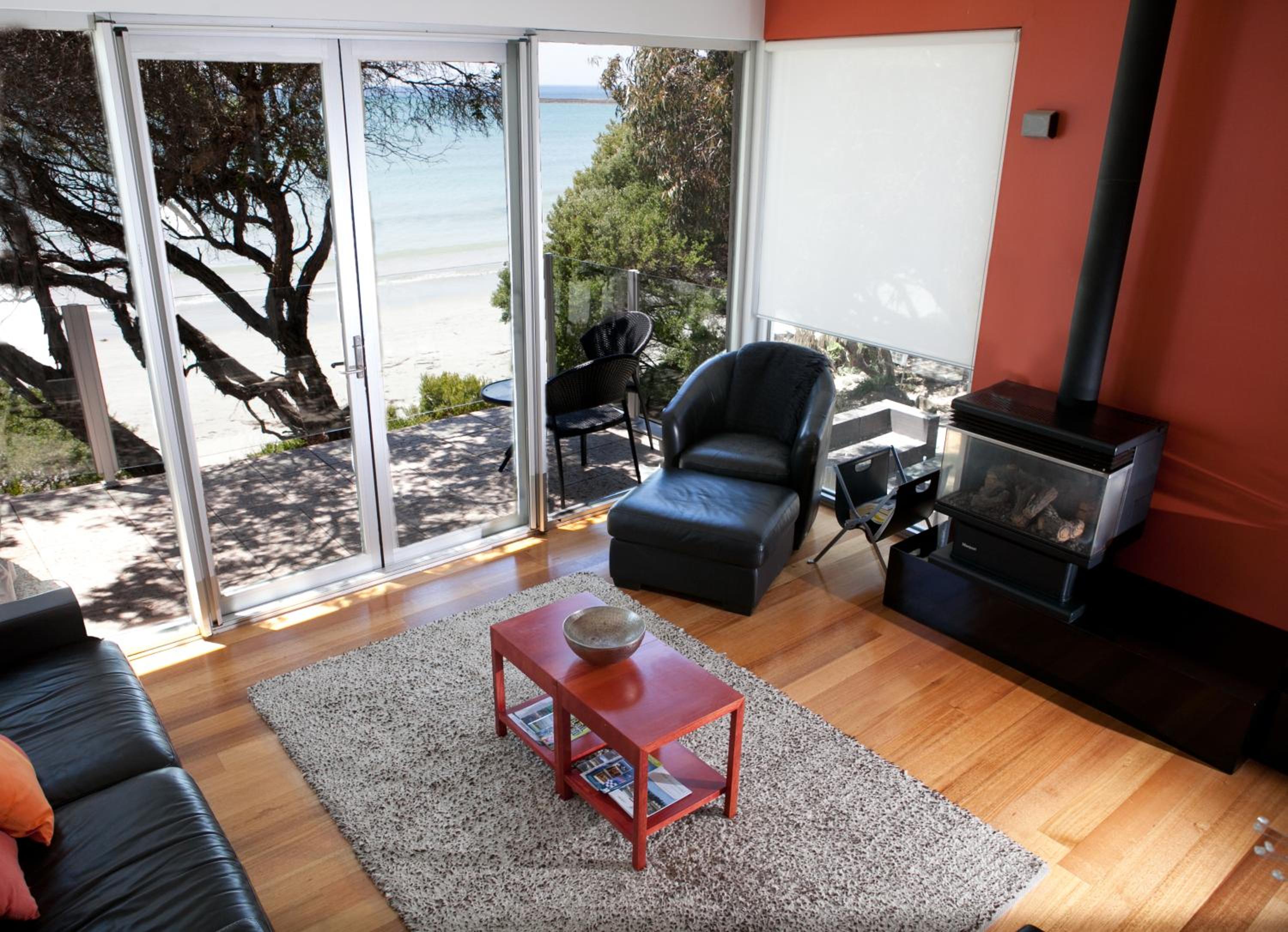 Battery Cove Beach Front Apartment