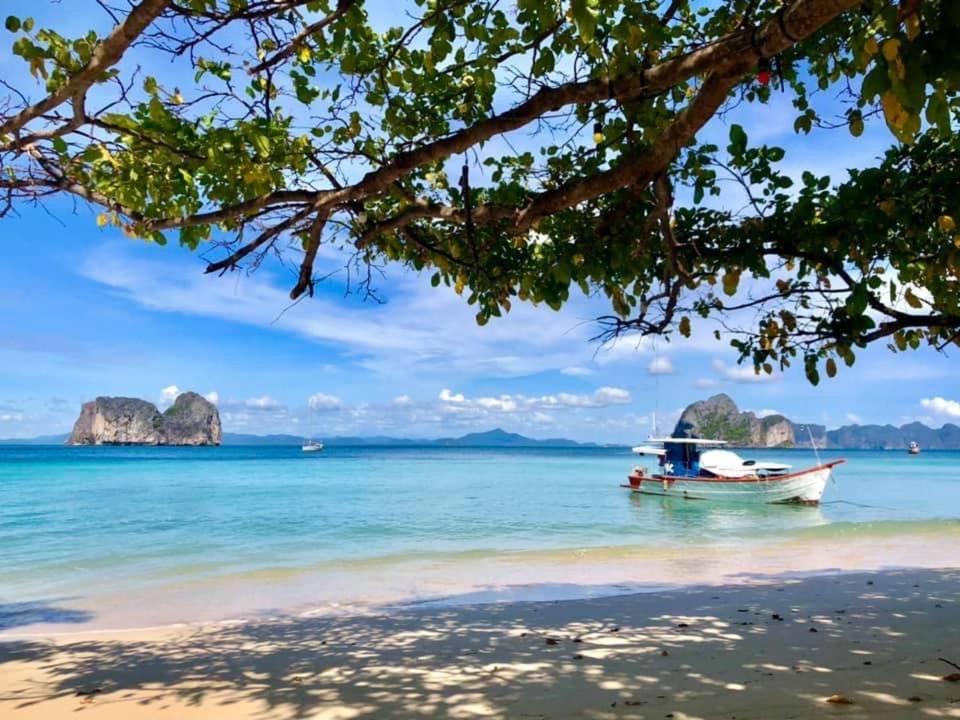 Koh Ngai Sea Open Resort view 3