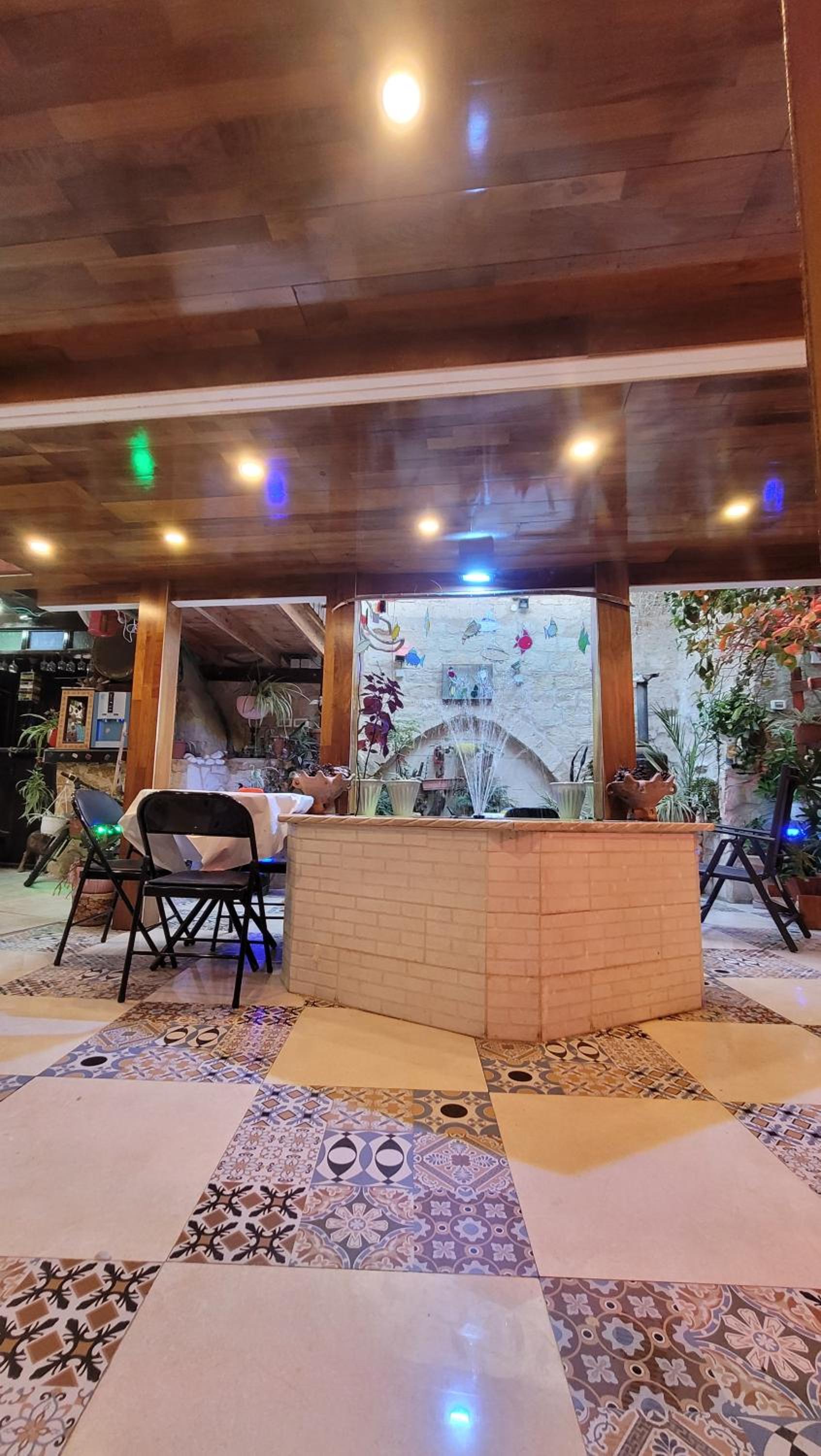 Vitrage Guest House view 3