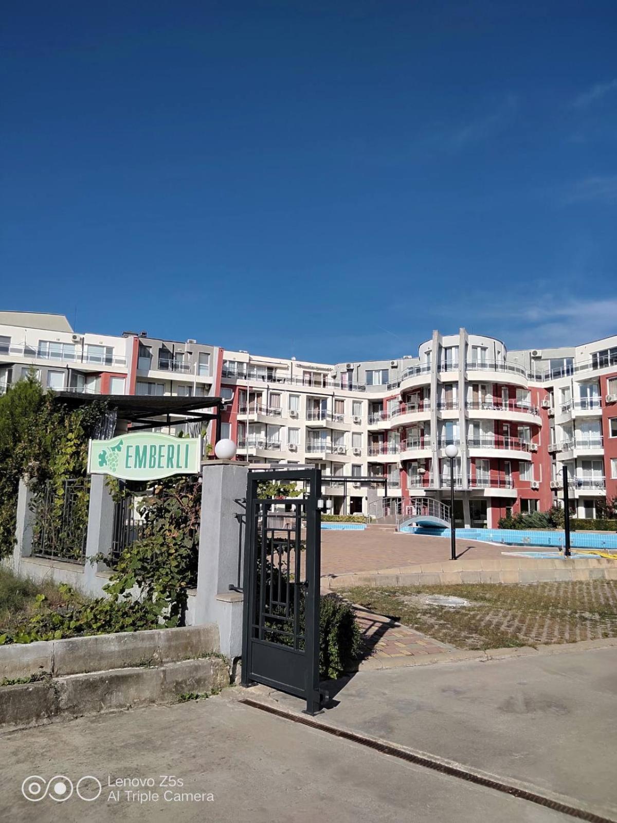 Apartment in Emberli aparthotel view 3