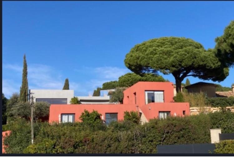 Sainte-Maxime Vacations - Chambres d'hotes VUE MER Mer a 2 min a pied - Property Image 1