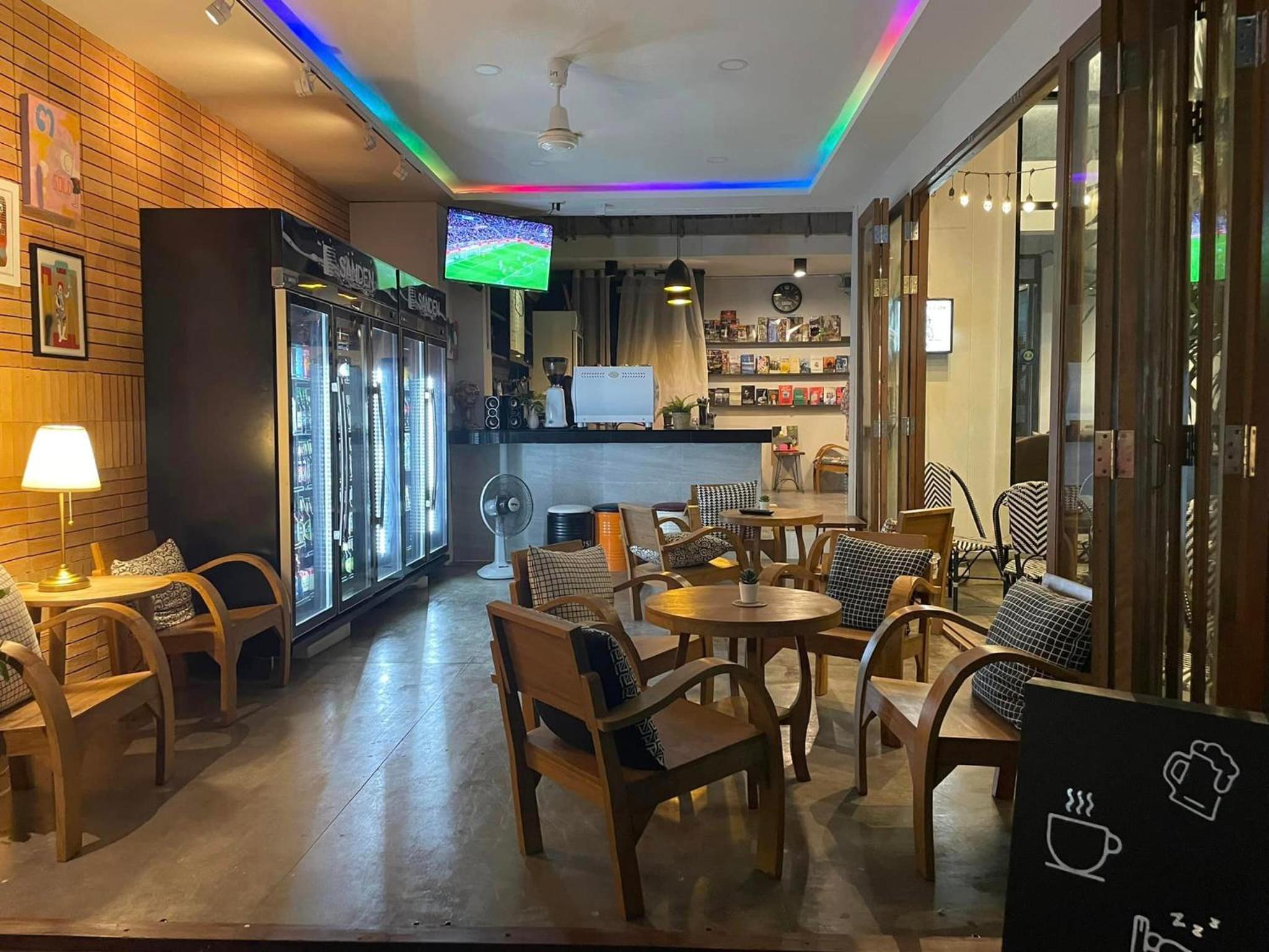 Give Me 5 Hostel view 2
